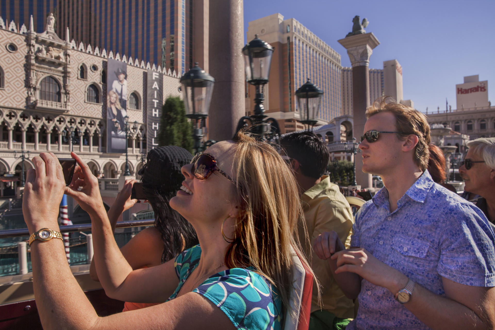 Hop-On Hop-Off Big Bus Las Vegas Tour  - Thumbnail 10