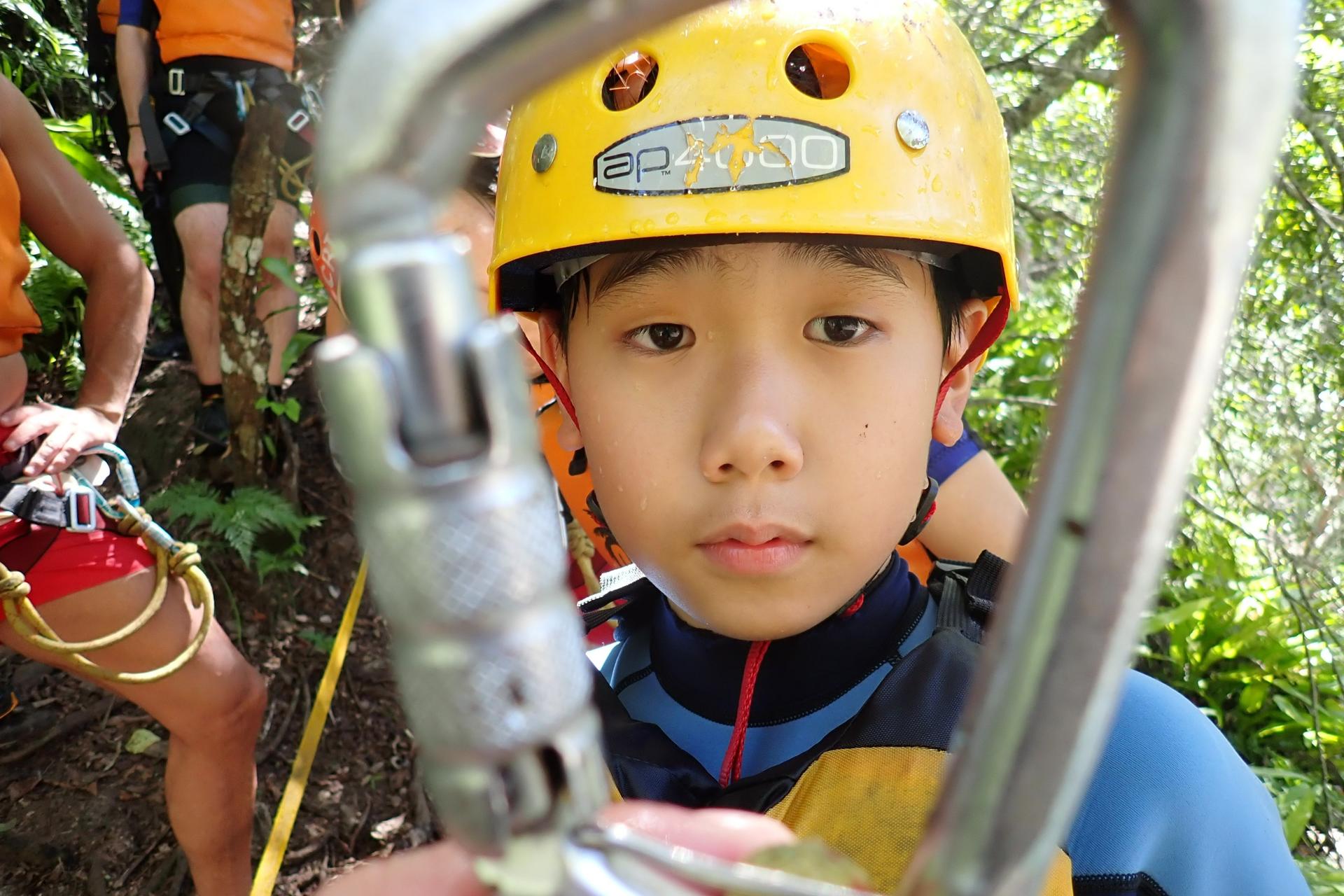 Behana Canyoning experience in Cairns - Thumbnail 10