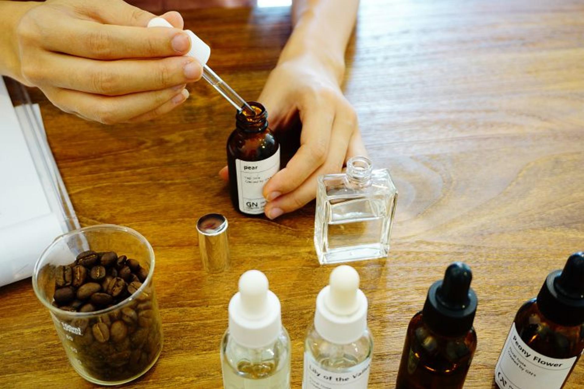 Seoul Self Perfume Making Activity in Seoul by GN Perfume Studio - Thumbnail 2