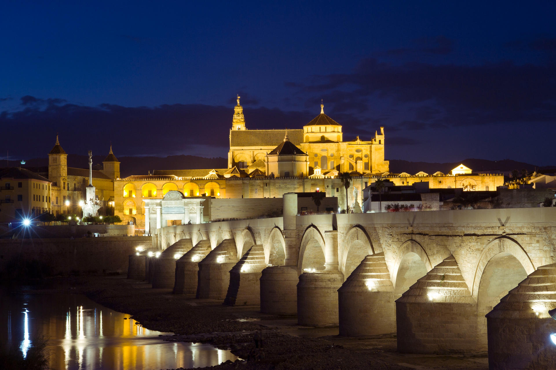 Cordoba One Day Tour from Granada - Image 1
