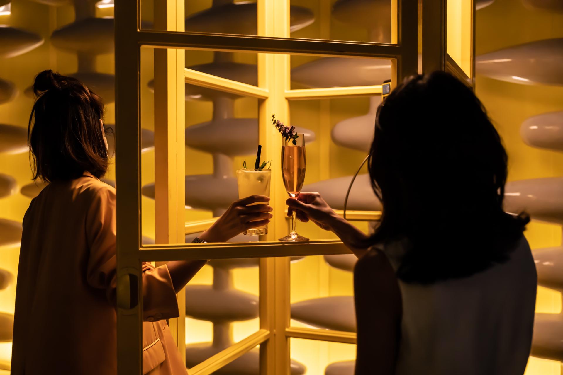 Sky Beach at the Mahanakhon Building Bangkok - Thumbnail 17