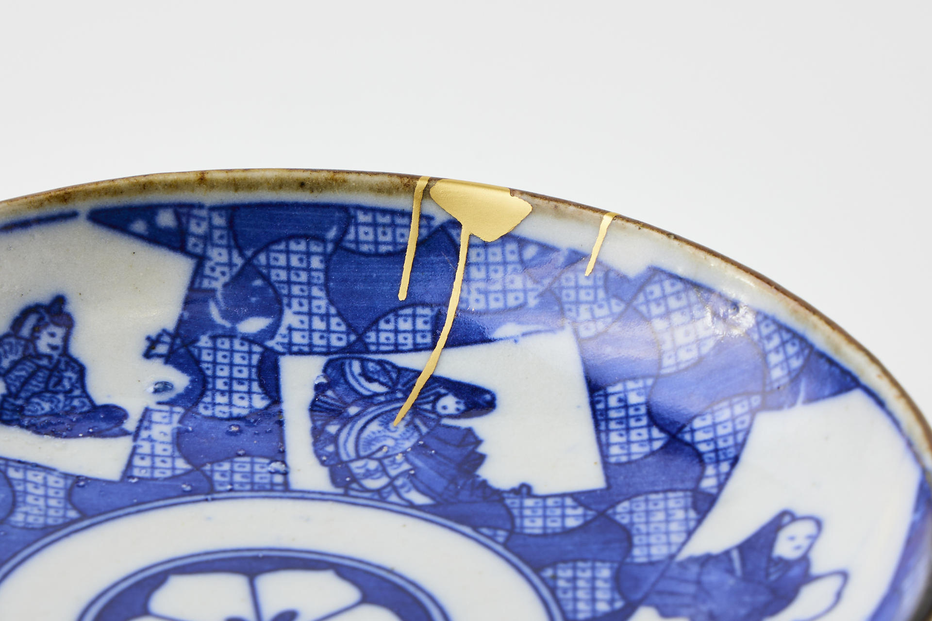 ASAKUSA Tokyo: Kintsugi Workshop with Gold - Thumbnail 5