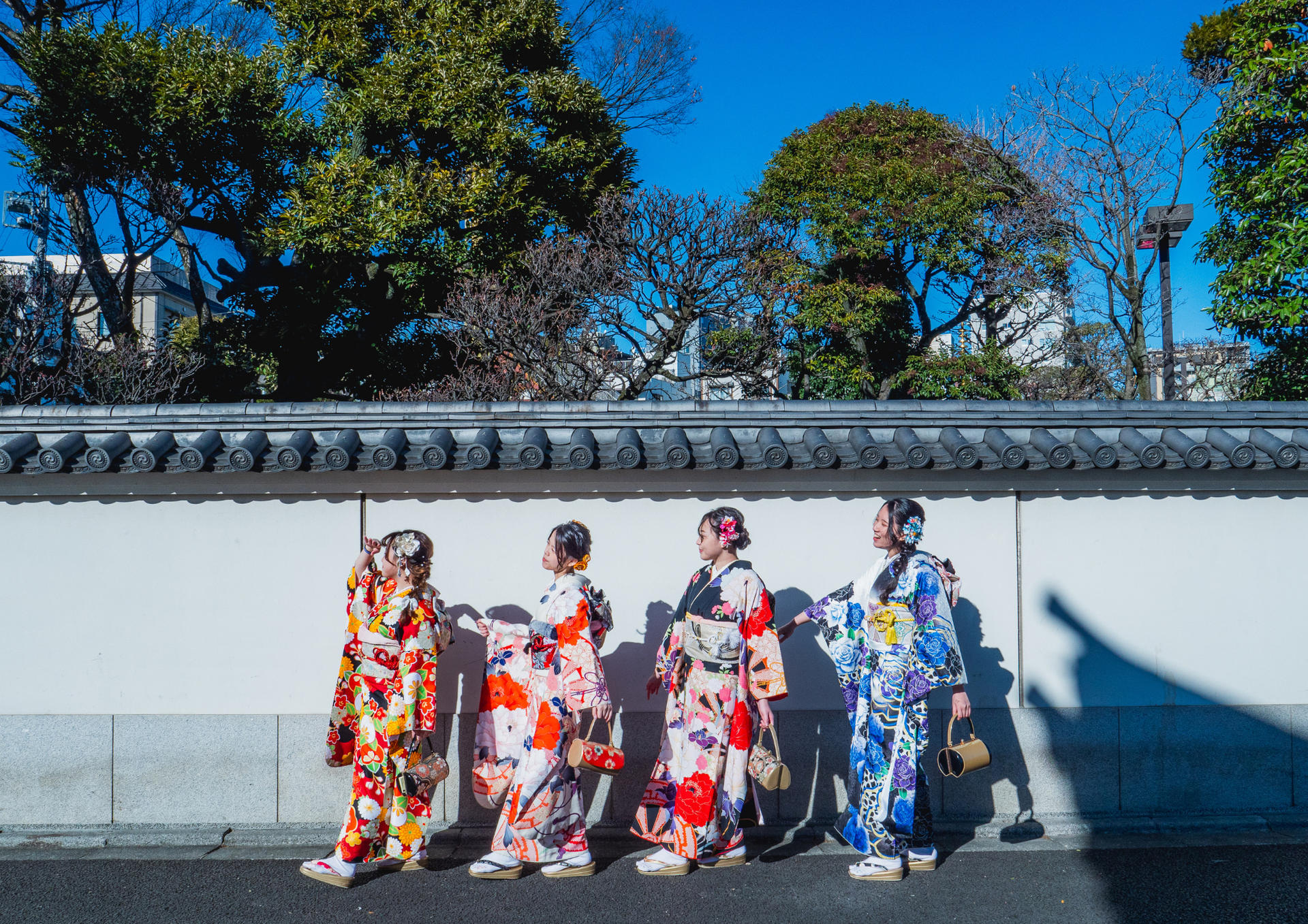 Kyoto Gion | Kimono Rental with Hair Set, Makeup & Photo Shot - Thumbnail 23