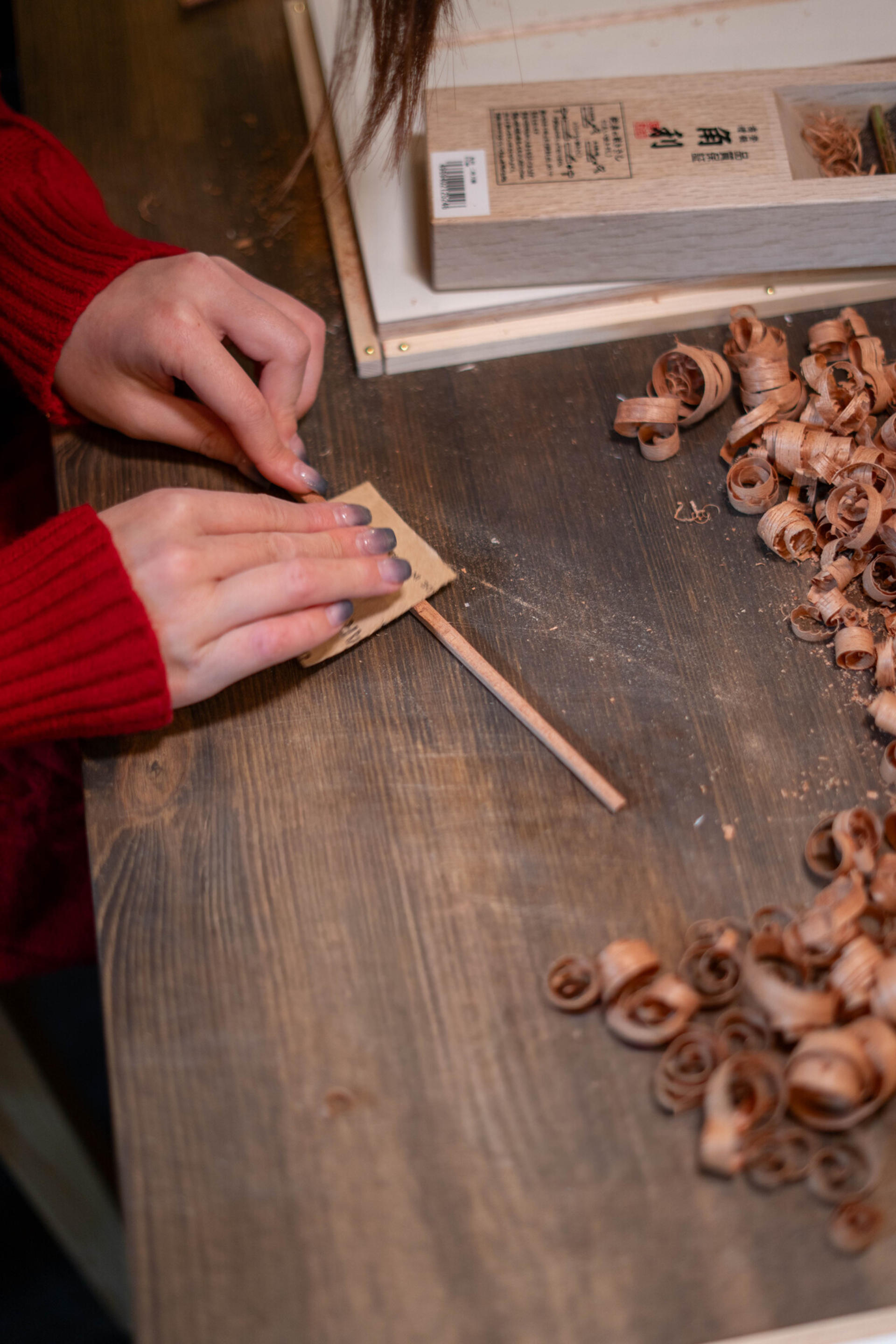 Kyoto: Gion Make Your Own Chopsticks with Engraving Option - Thumbnail 7