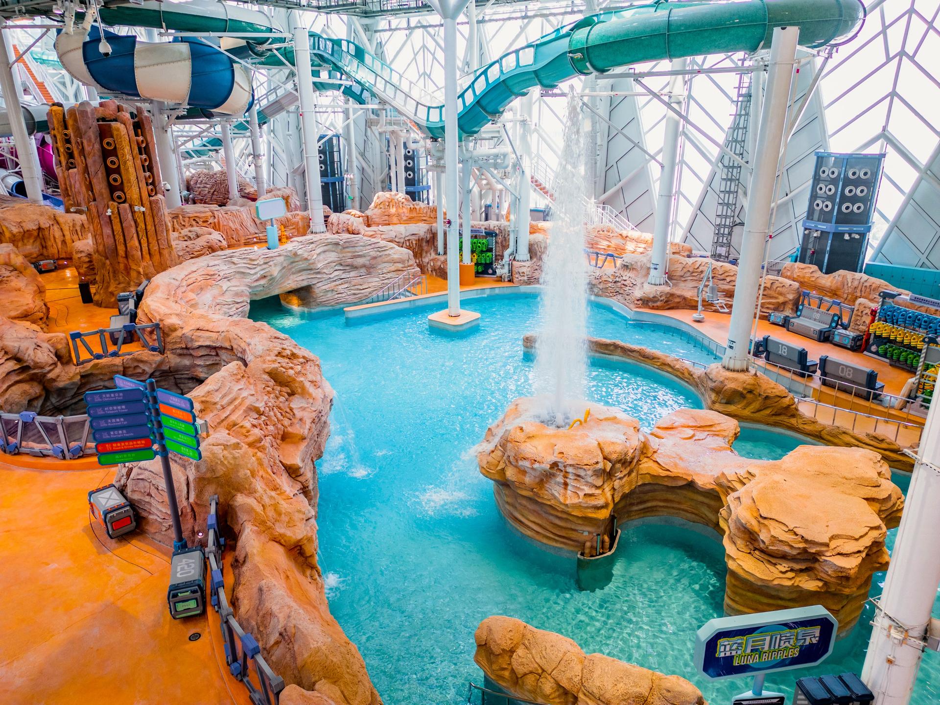 Studio City Water Park in Macau - Thumbnail 36