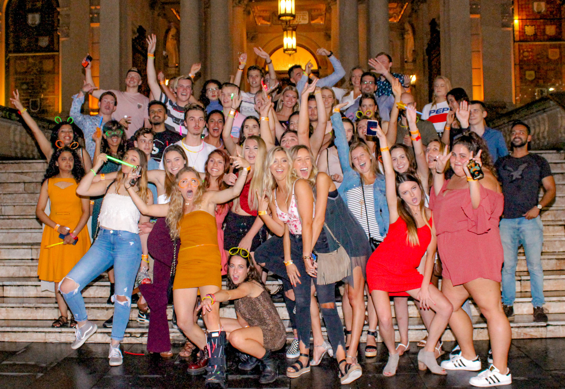 Sydney Nightlife Pub Crawl Experience - Thumbnail 5