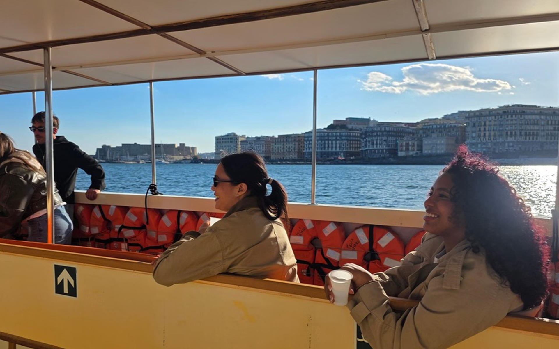 Posillipo and Vesuvius Sightseeing Cruise in Naples - Thumbnail 3