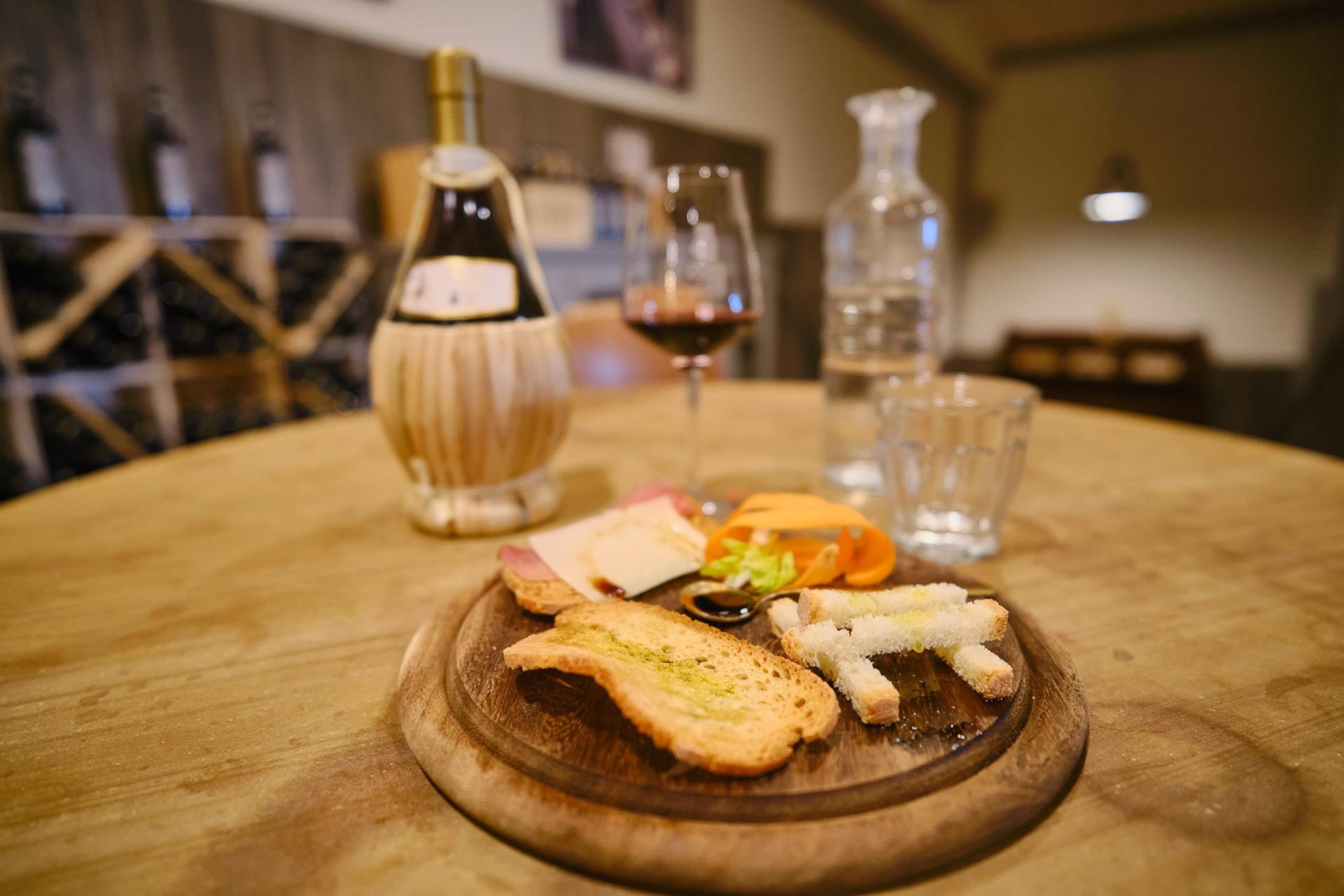 Siena, San Gimignano, Monteriggioni, and Chianti Wine Tasting Tour - Thumbnail 7
