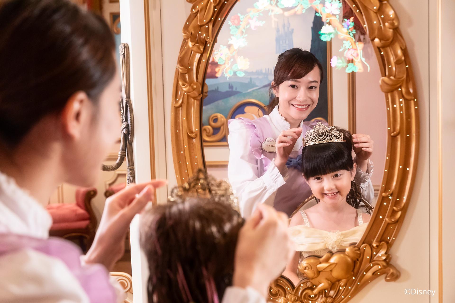 BibbidiBobbidiBoutique - Disney Princess Make-up and Photo Shooting Service - Thumbnail 10