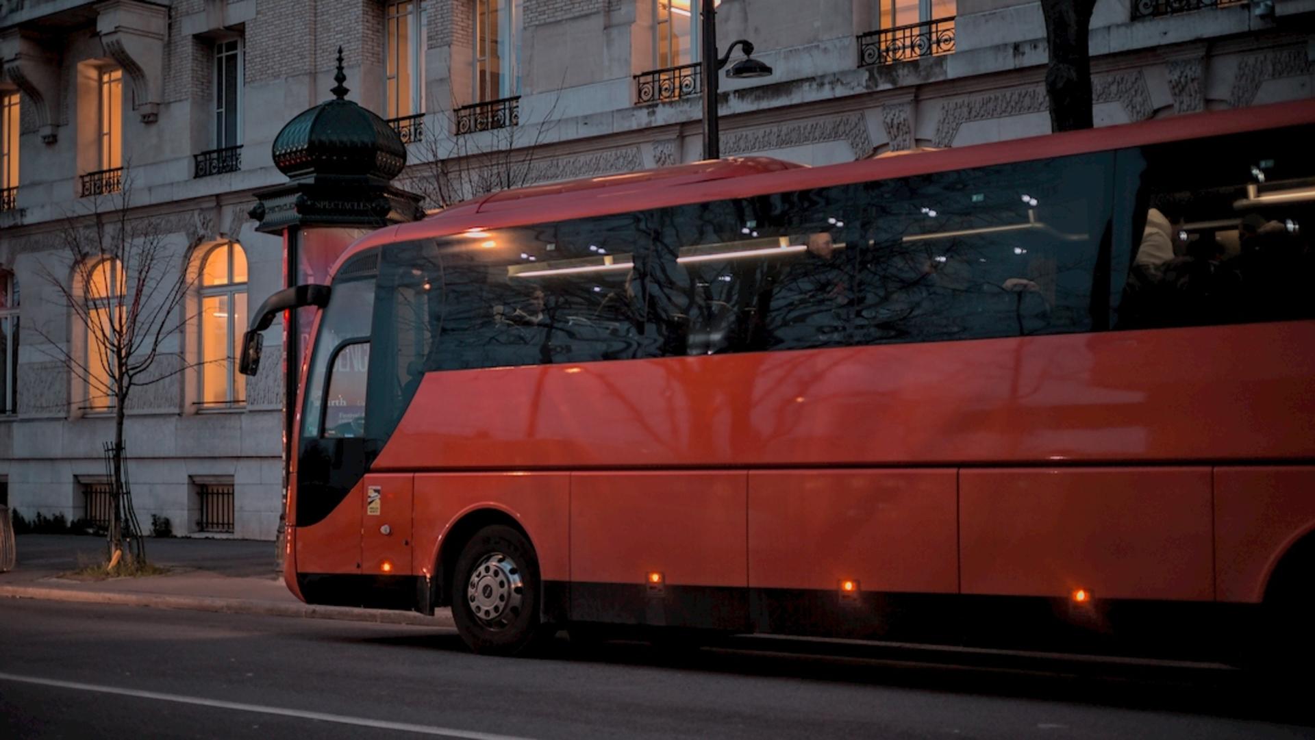 Paris - Disneyland Paris shuttle bus - Thumbnail 4