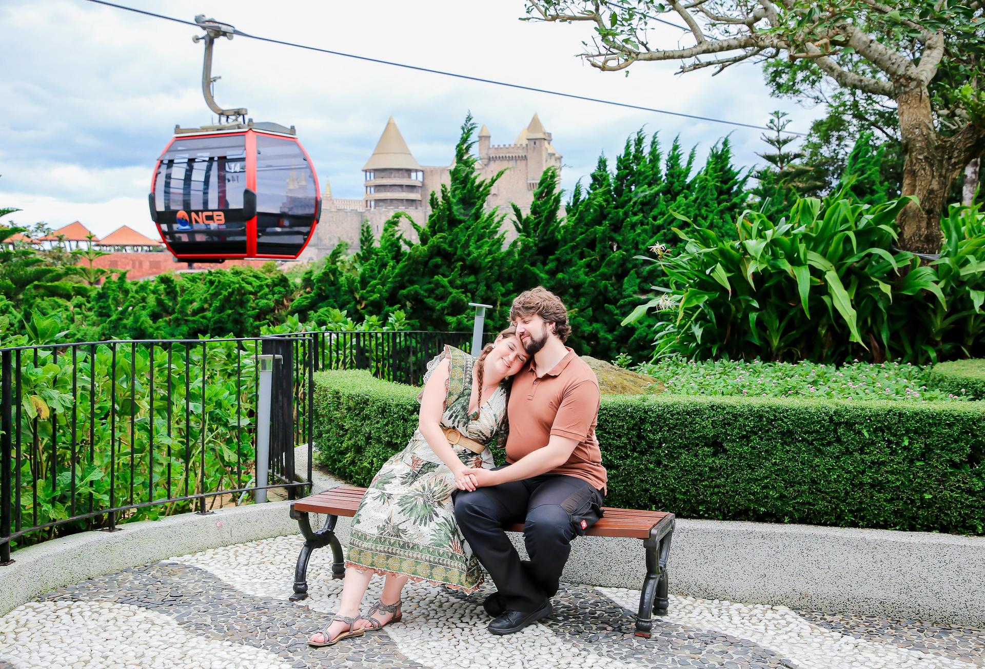 3 Hours Golden Bridge Photoshoot in Ba Na Hills - Thumbnail 50
