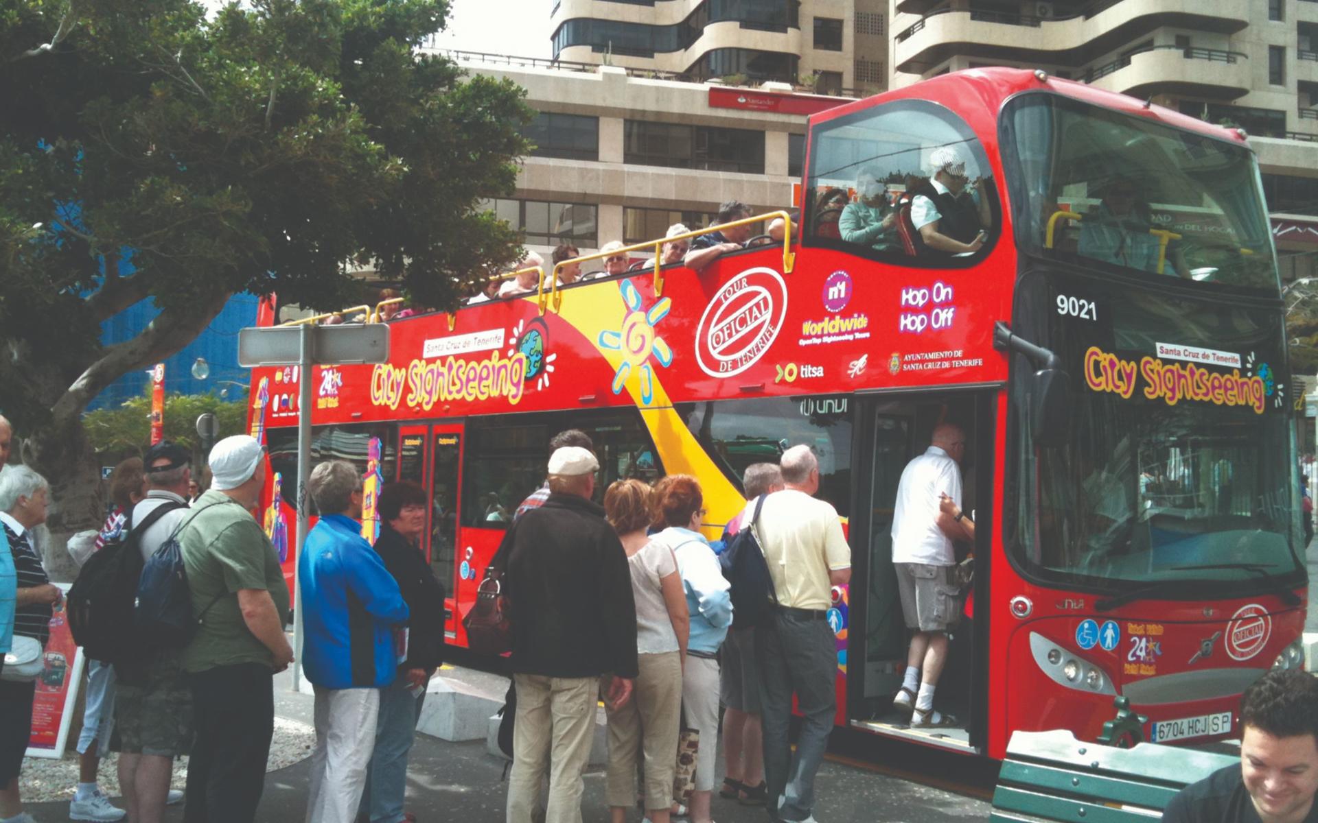 Santa Cruz de Tenerife Hop-On-Hop-Off Bus by City Sightseeing - Thumbnail 4