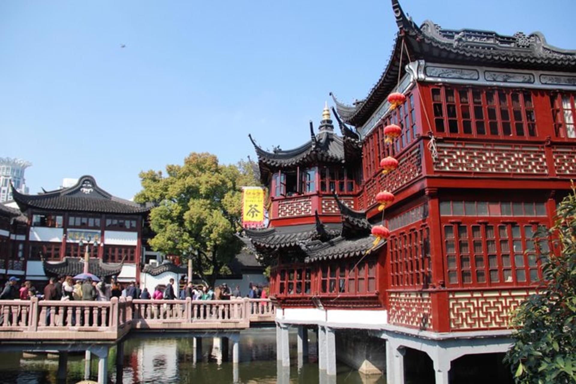 Shanghai Highlights and Zhujiajiao Water Town Day Tour - Thumbnail 4