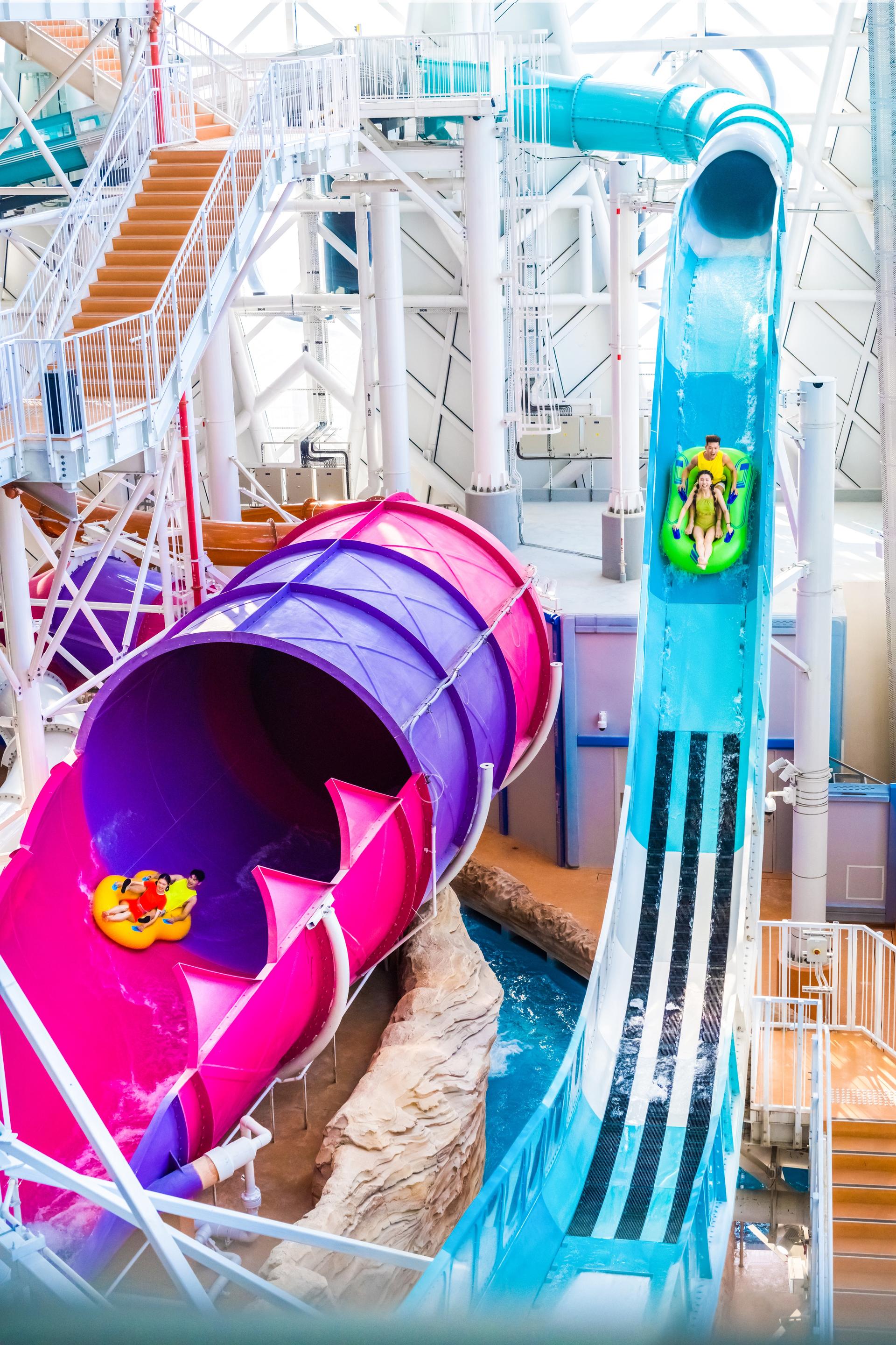 Studio City Water Park in Macau - Thumbnail 33