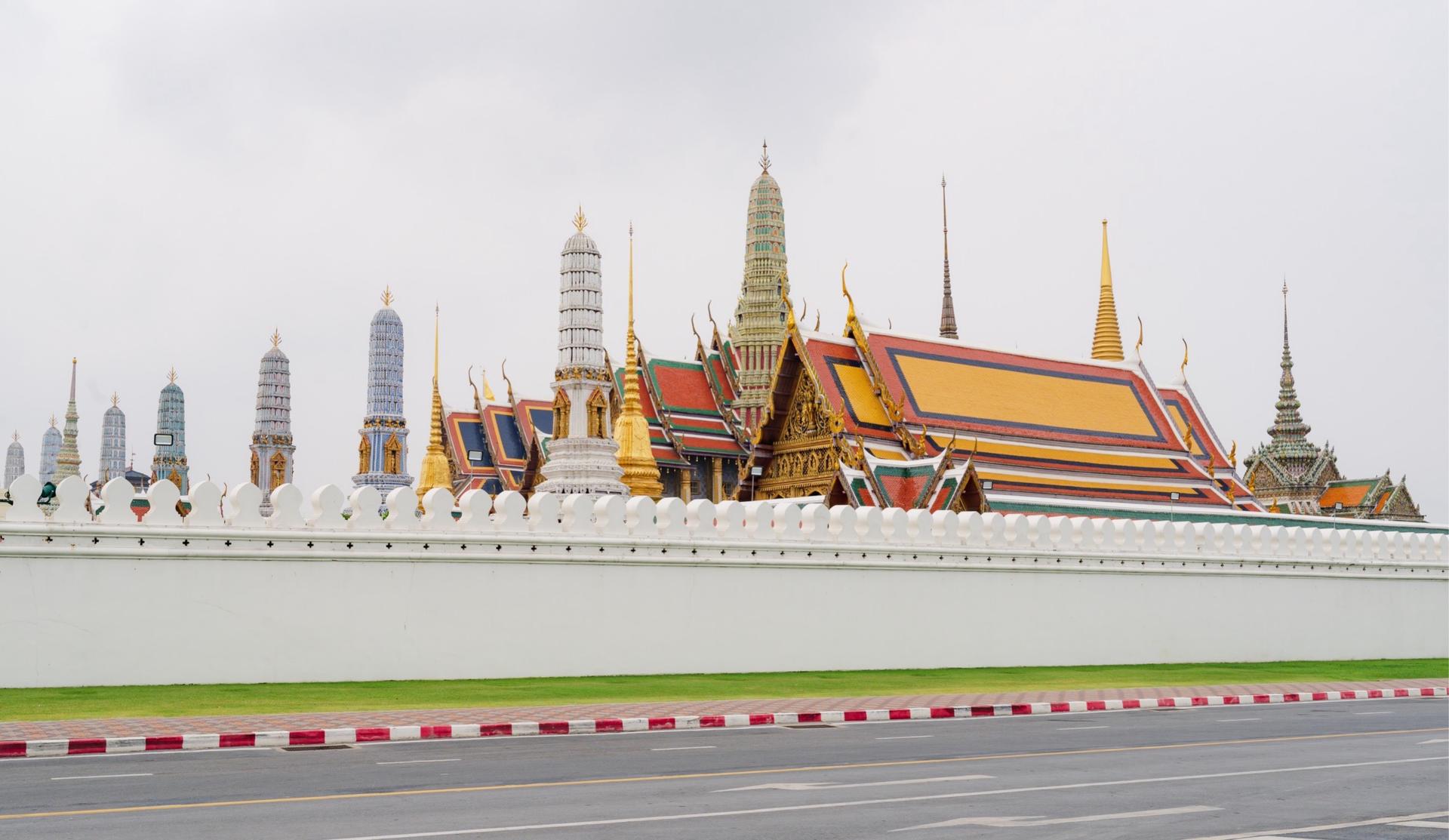 Bangkok Elephant Park and Grand Palace Full Day Tour - Thumbnail 3