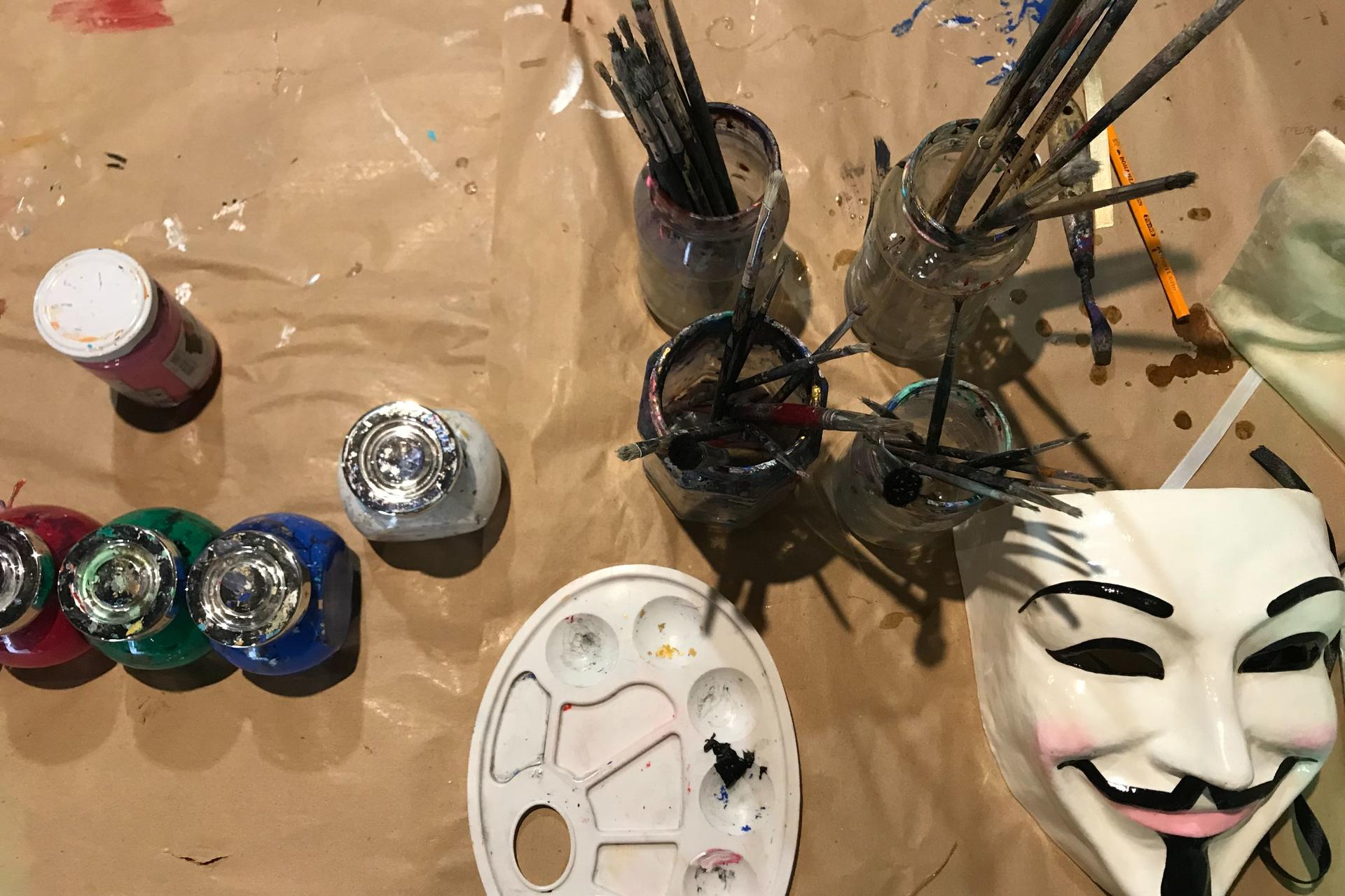 Venetian Mask-Painting Workshop in Venice - Thumbnail 3