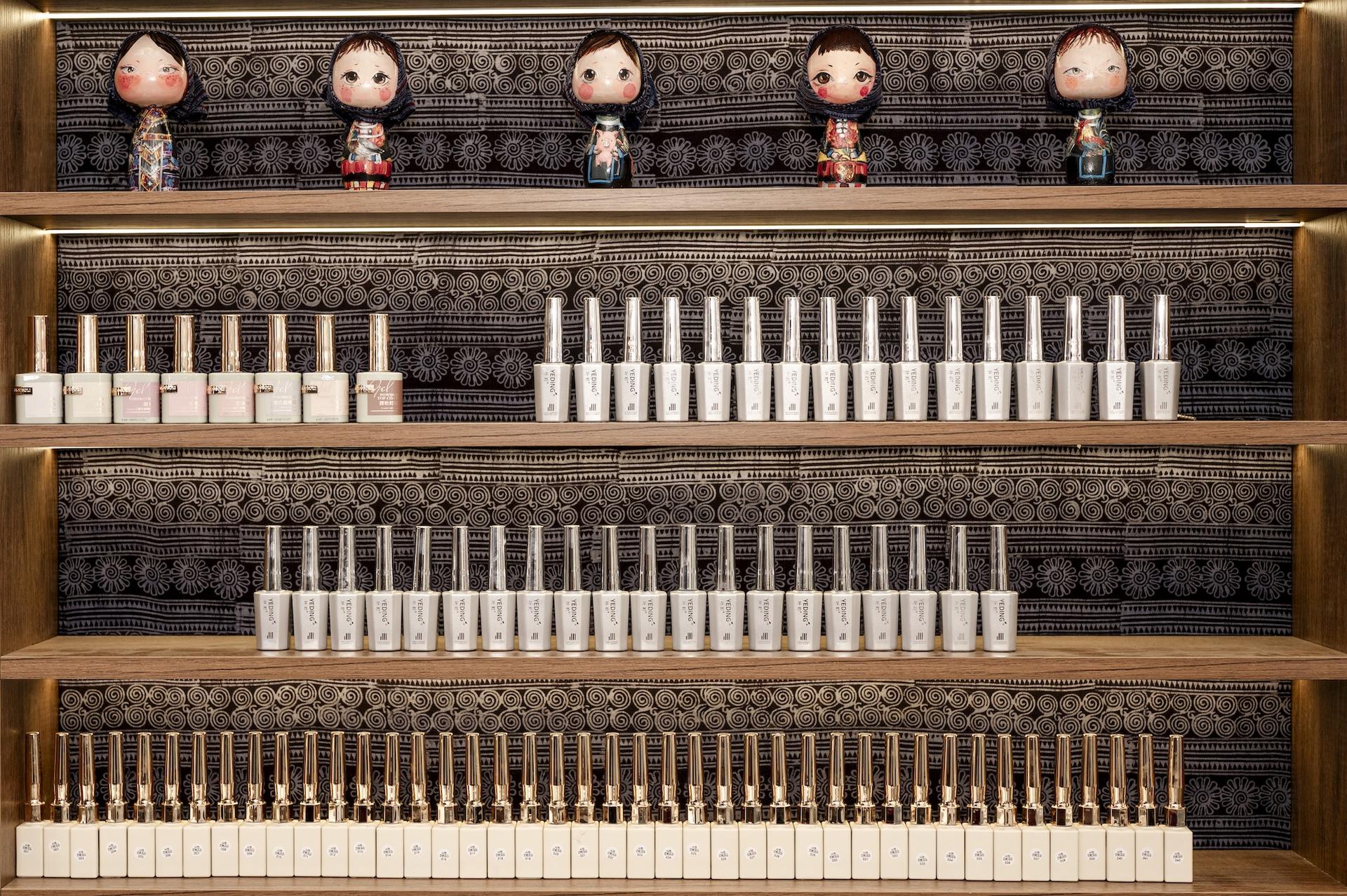 Amaherbs Spa & Souvenirs: Hair Wash and Massage Experience in Hanoi - Thumbnail 4