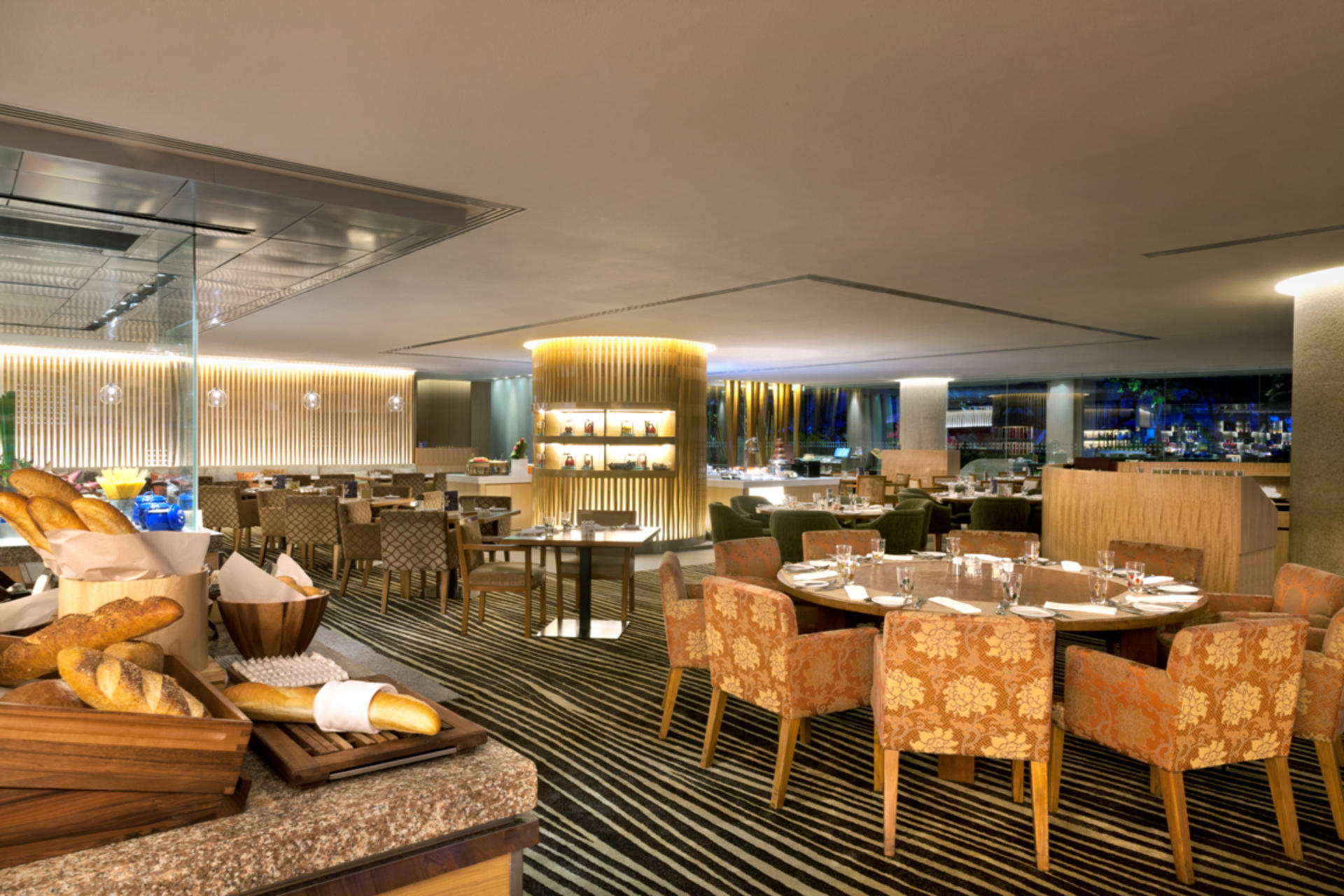 NEXT2 Cafe at Shangri-La Bangkok - Thumbnail 22
