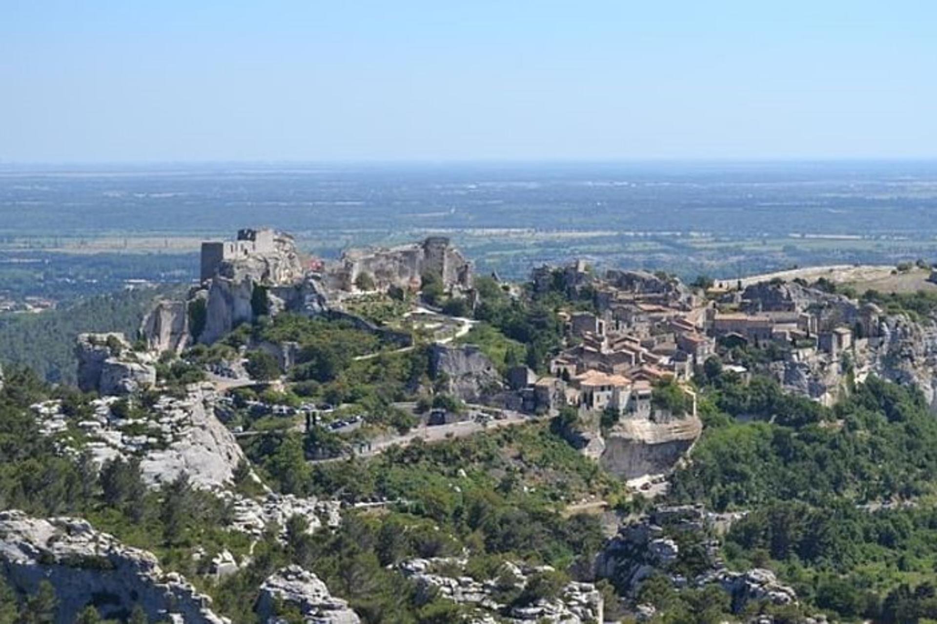 Saint Remy, Les Baux de Provence and Pont du Gard Tour from Avignon - Thumbnail 3