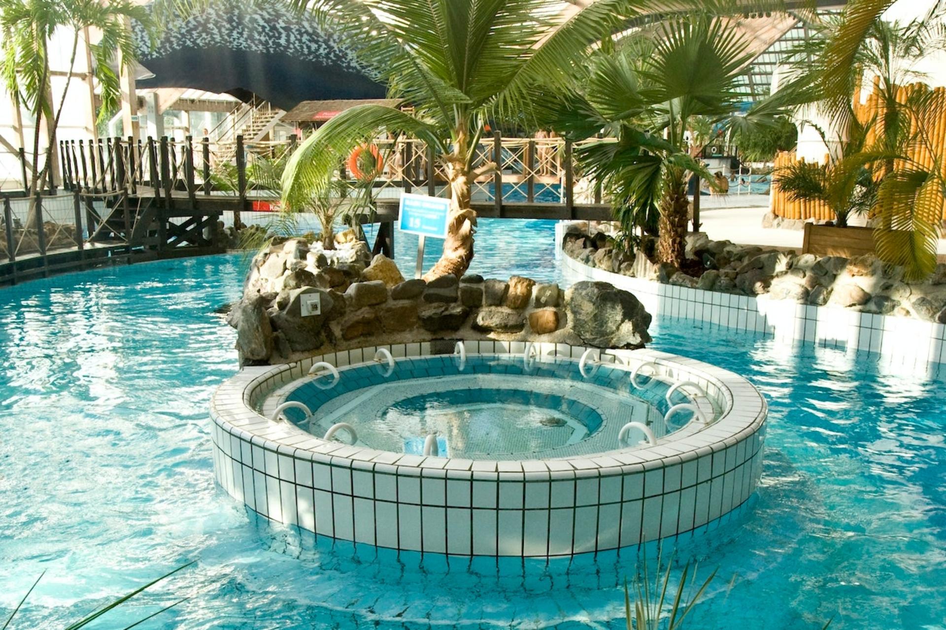 Aquaboulevard Water Park Admission in Paris - Thumbnail 6