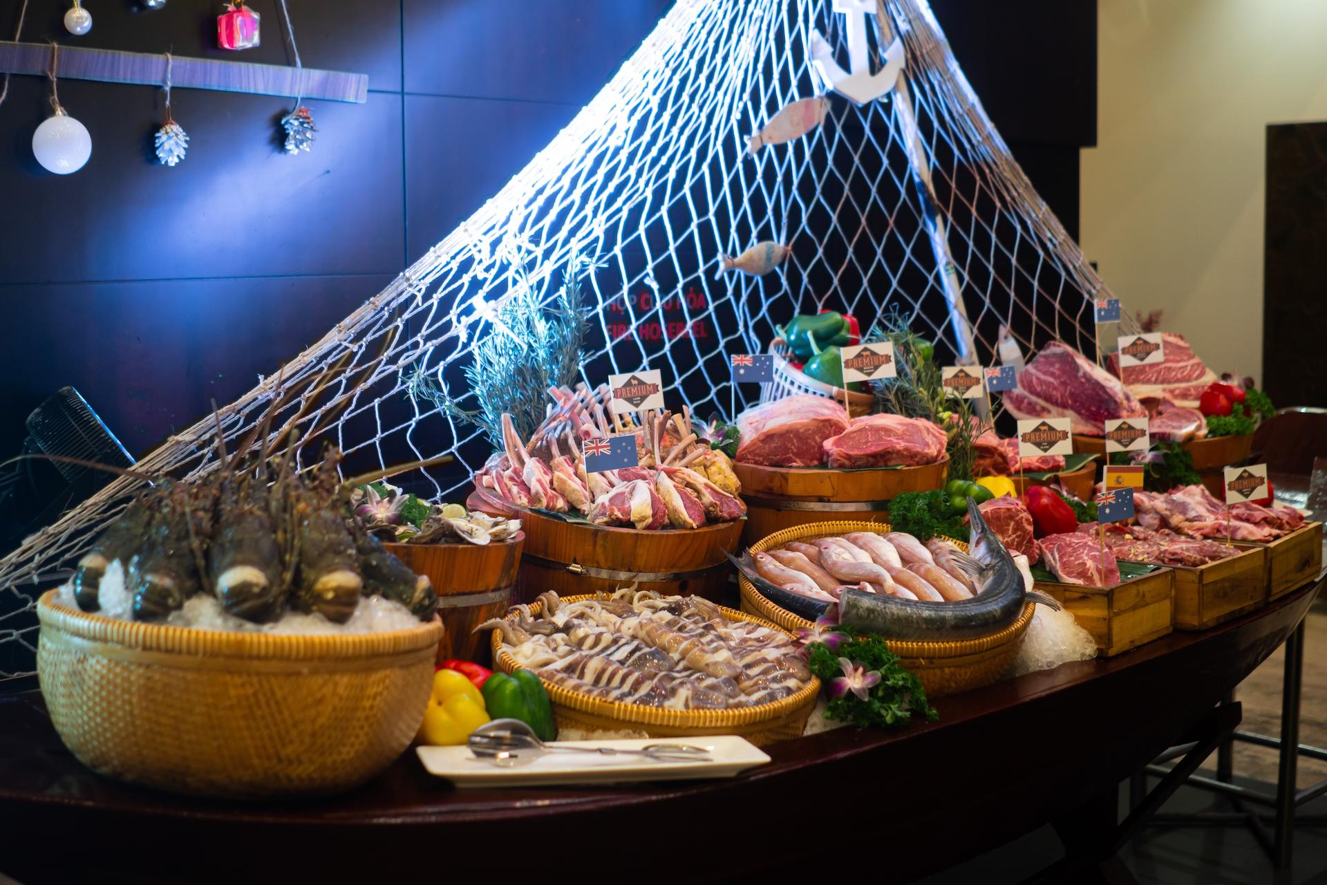 Friday BBQ Seafood Buffet At Grand Mercure Danang  - Thumbnail 22
