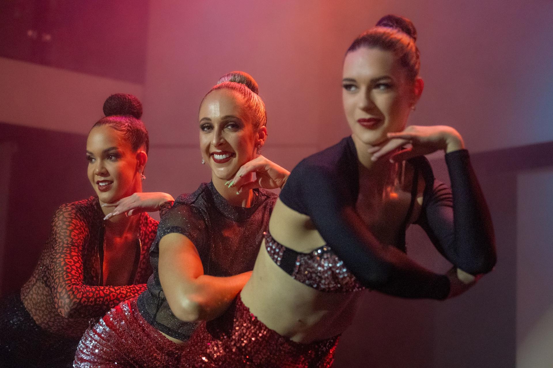 Sydney Classic Cabaret Dinner - Thumbnail 29