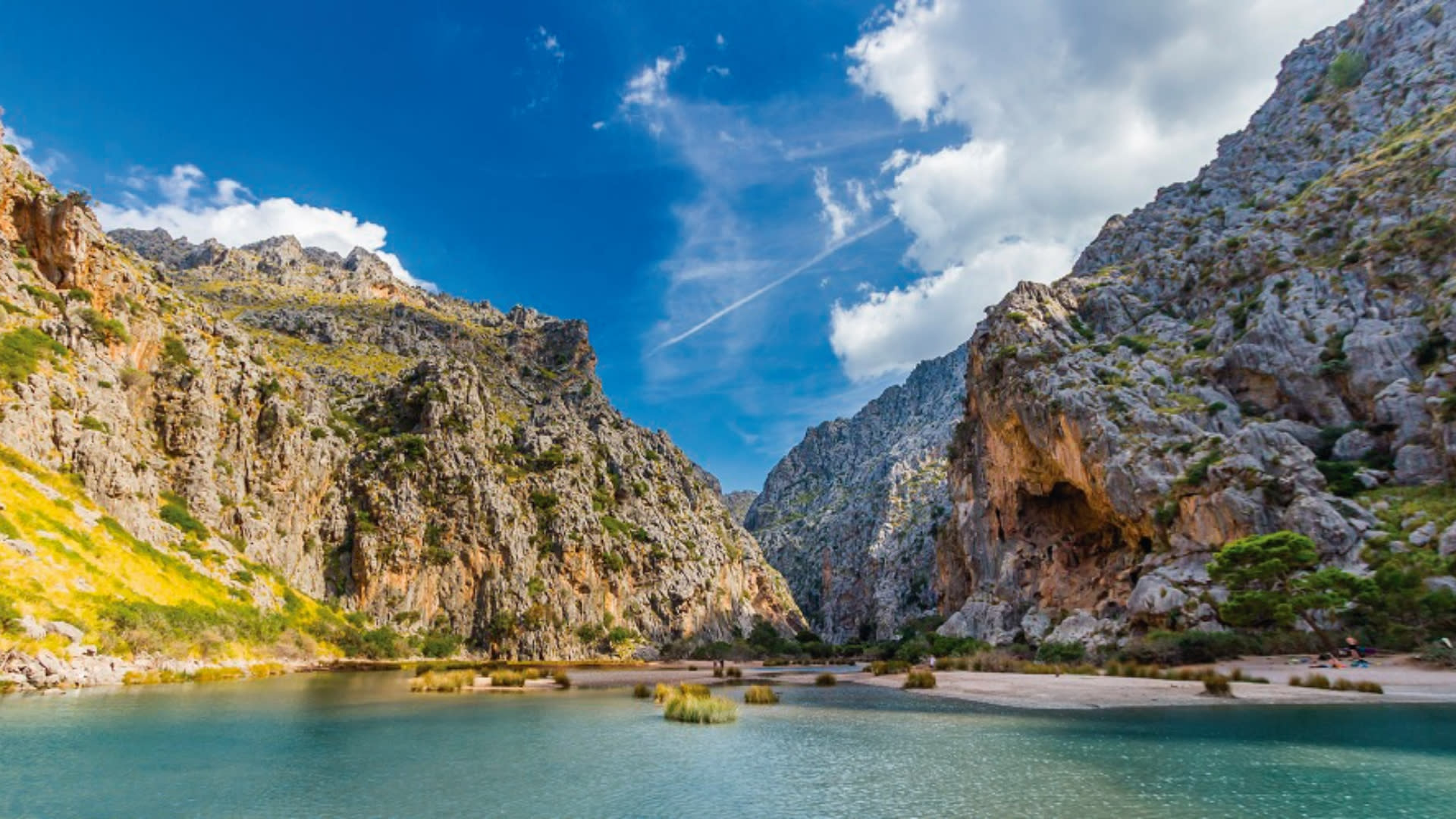 Tramuntana Scenic tour by train, tram and boat in Mallorca - Thumbnail 6