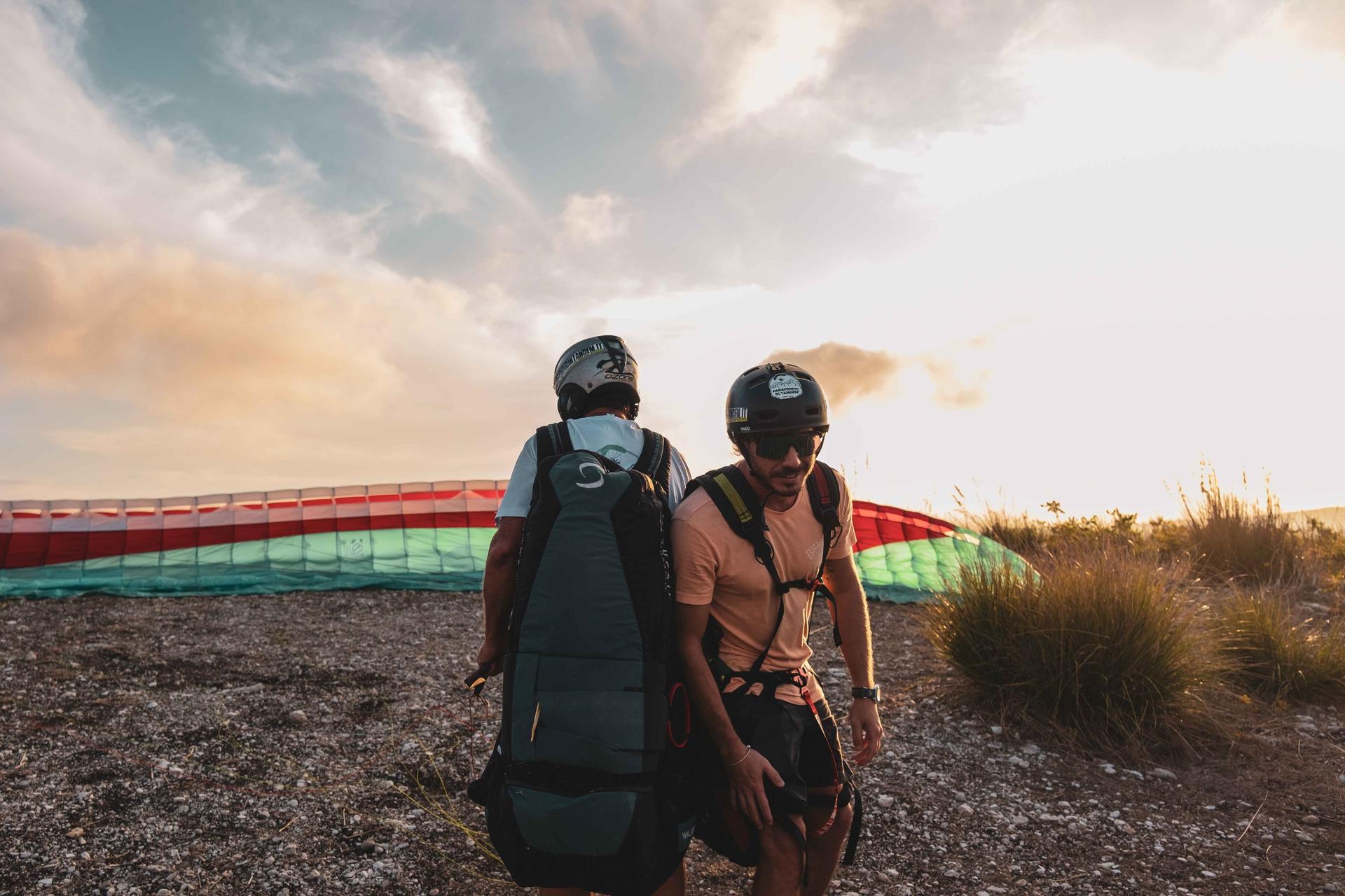 Tandem paragliding flight in Palermo - Thumbnail 9