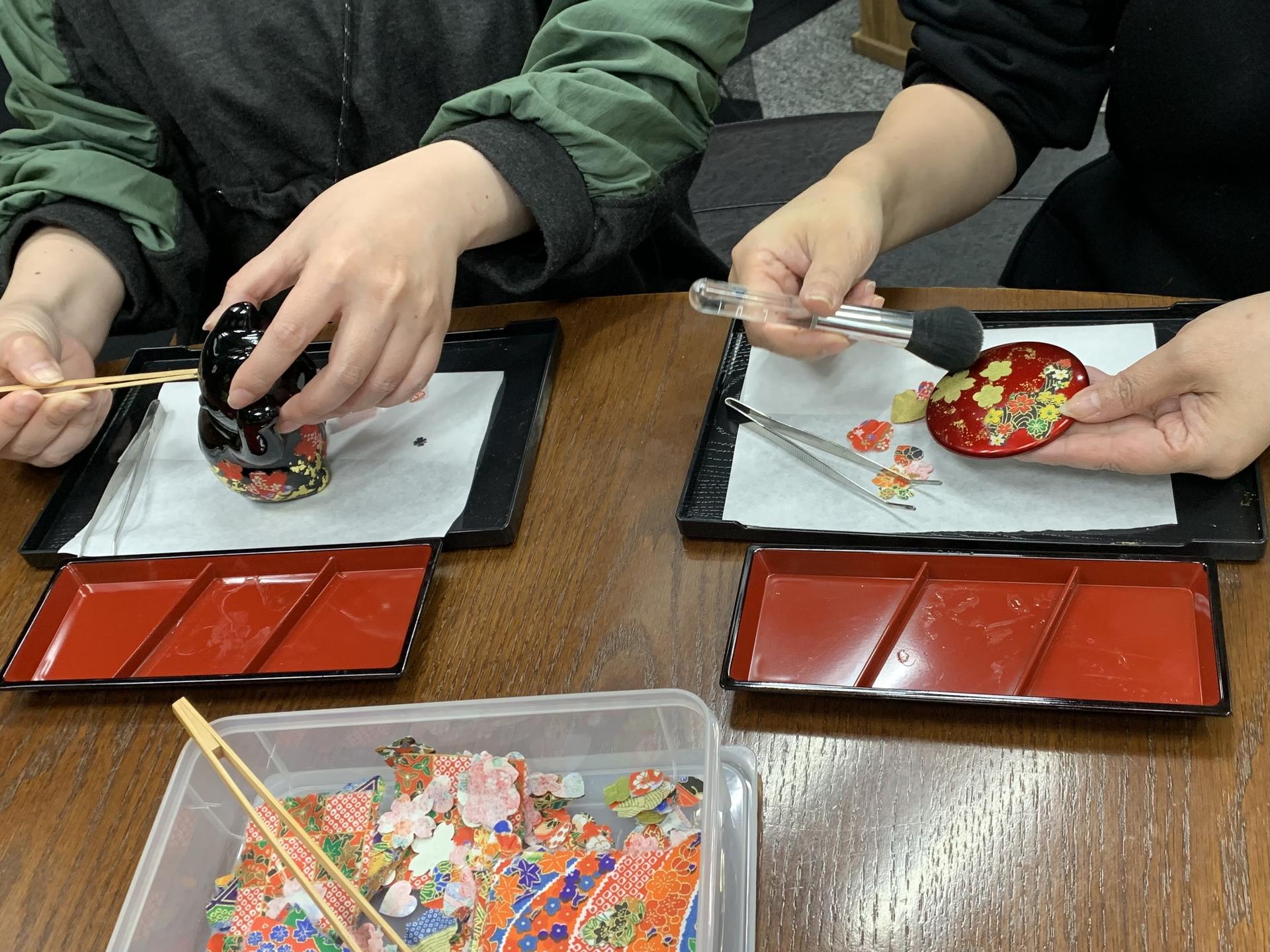 24K Gold & Washi: Design Your Unique Manekineko Workshop in Osaka - Thumbnail 11