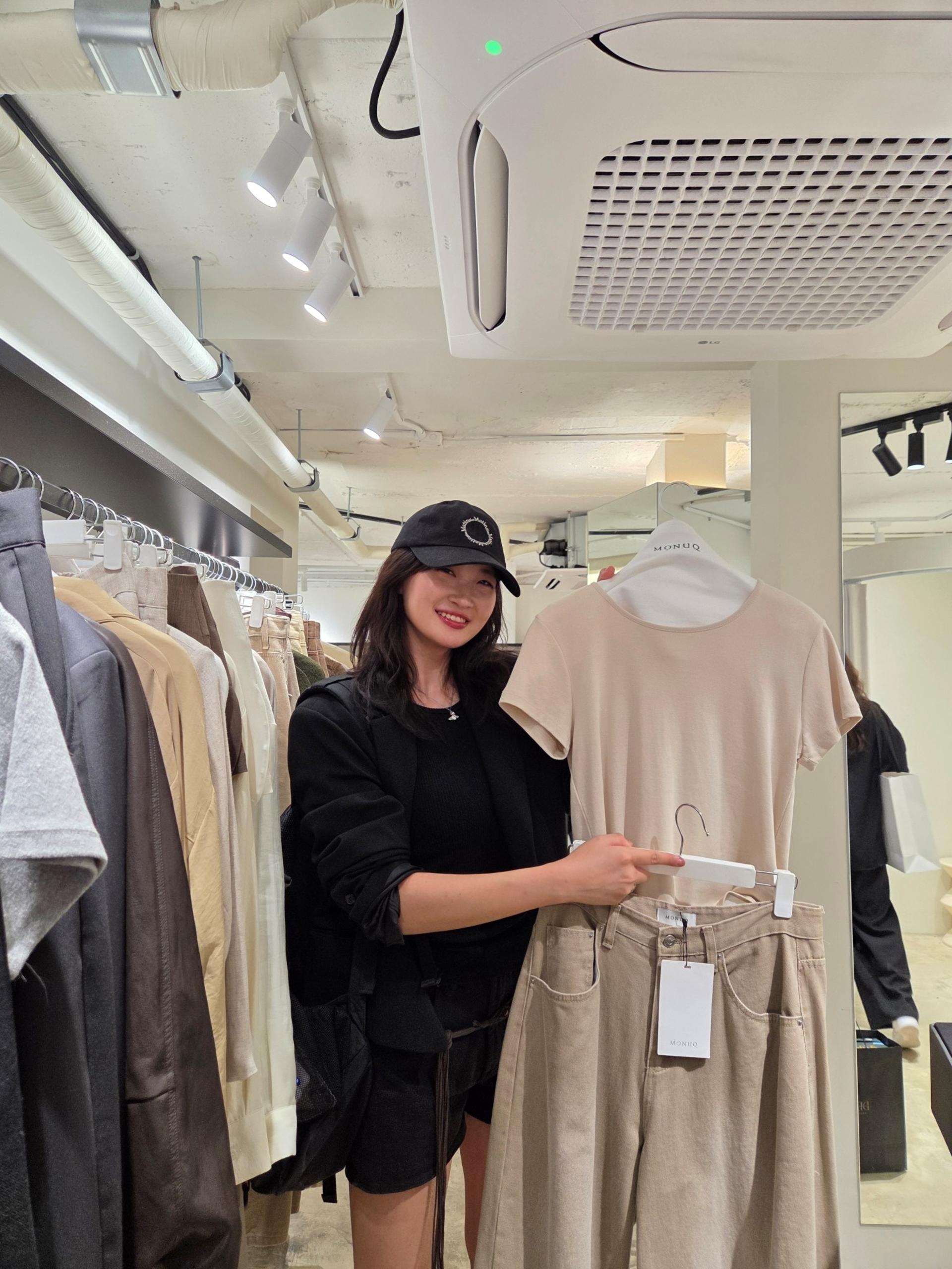 Seoul: Personal Styling & K-Fashion Shopping Tour in Hannam - Image 1