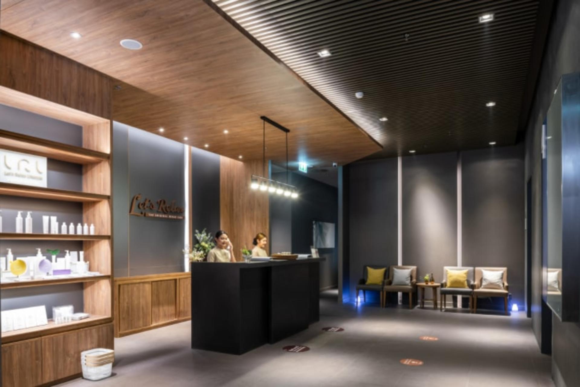 Let's Relax Spa at Mahanakhon CUBE in Bangkok - Image 1