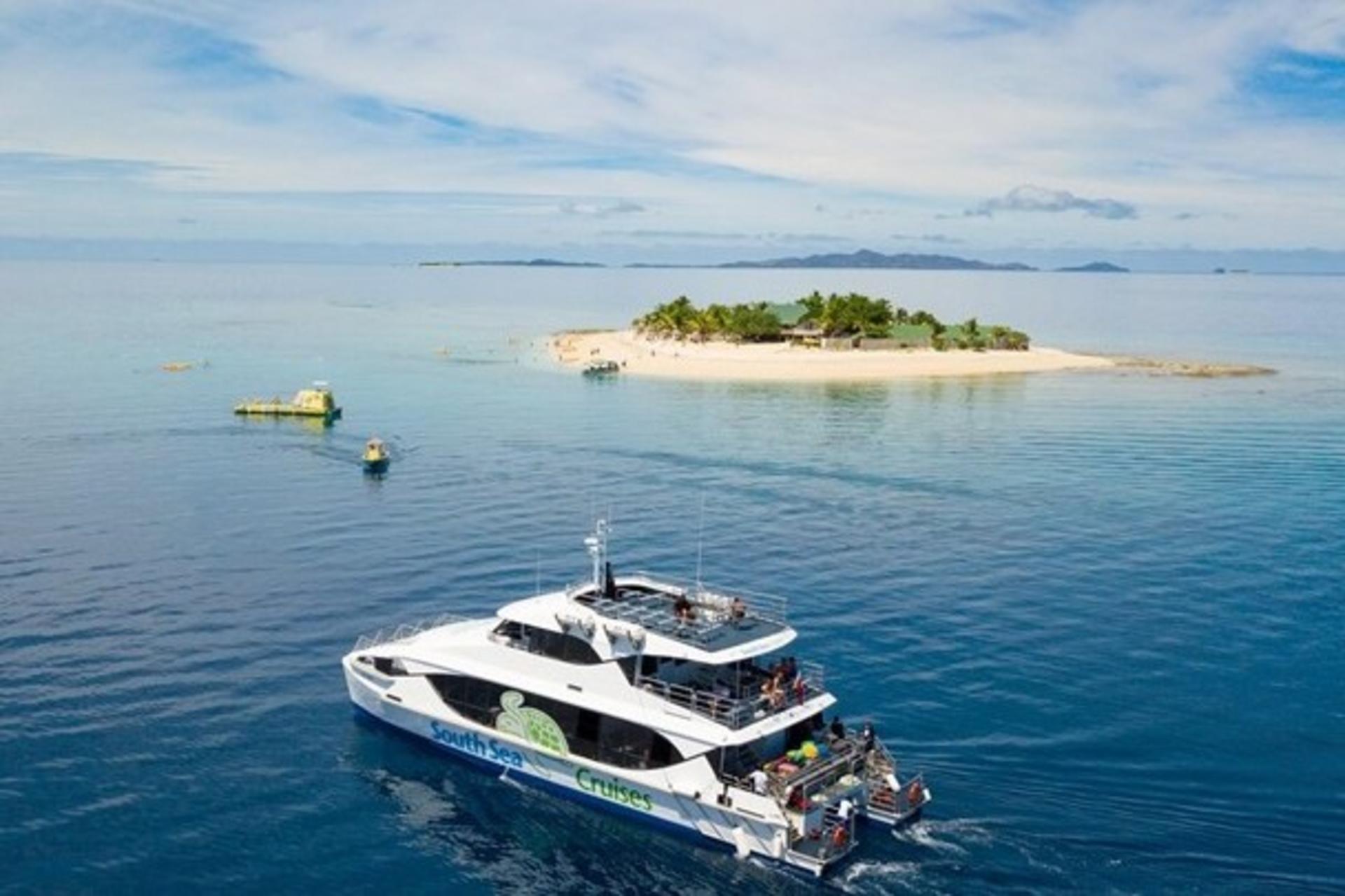 Mamanuca Island Sightseeing Cruise Tour from Fiji - Thumbnail 3