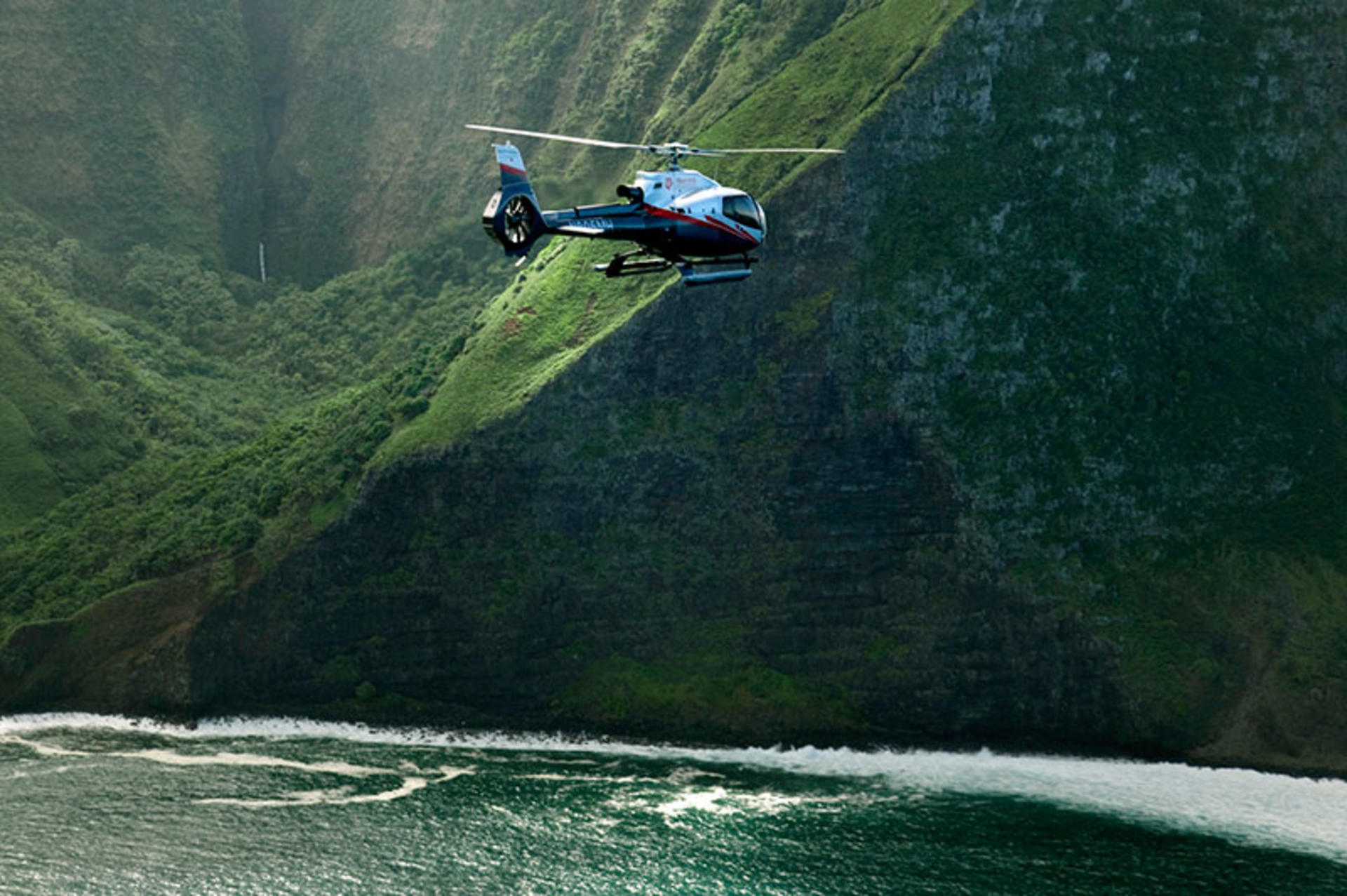 Molokai Voyage Helicopter Tour in Maui - Thumbnail 3