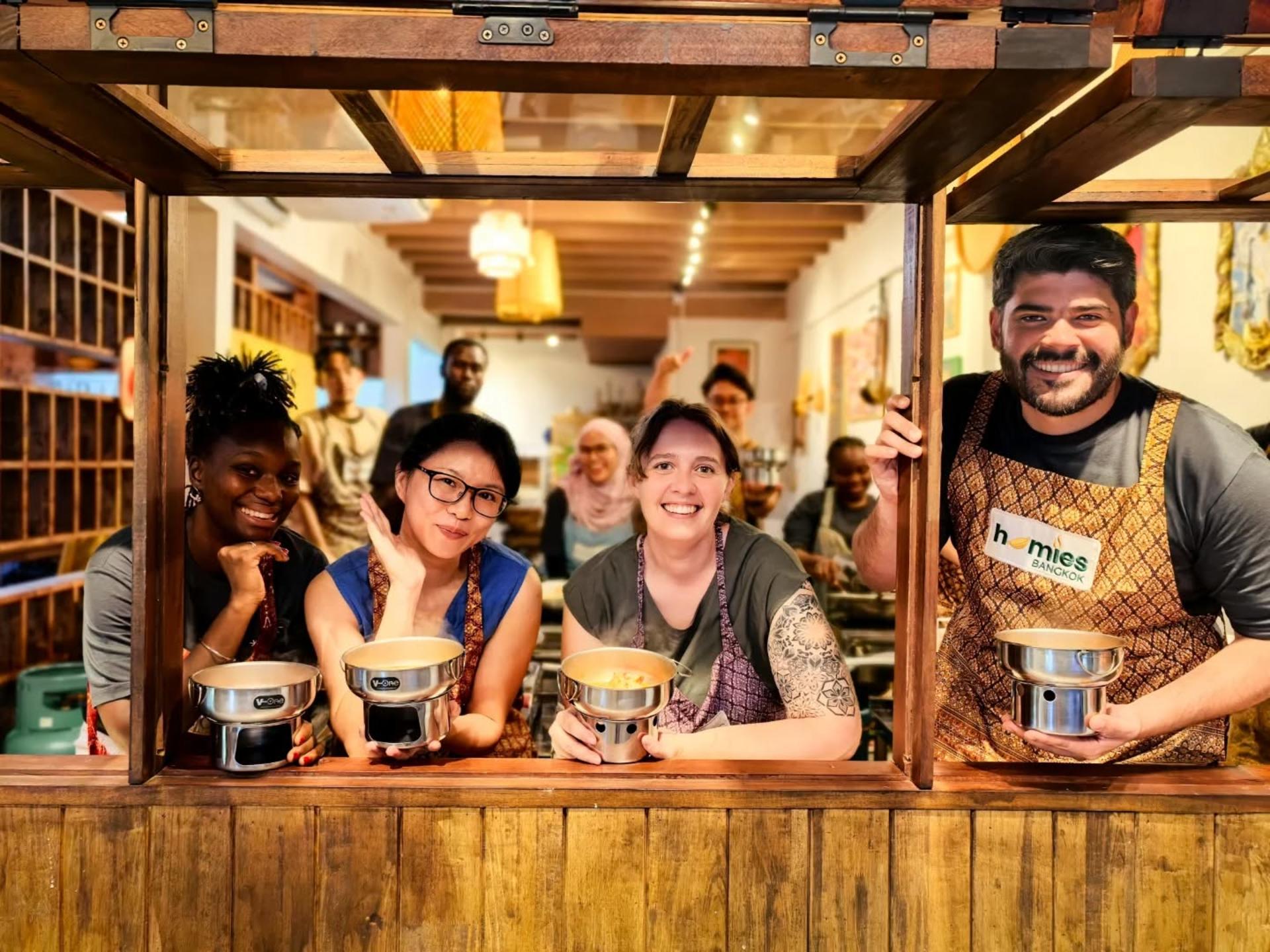 Homies Thai cooking class - Thumbnail 16