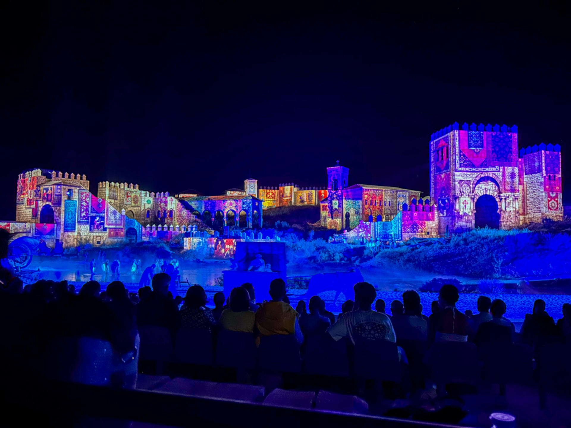 From Madrid: Transfer and tickets to Puy du Fou with Toledo's Dream - Thumbnail 10