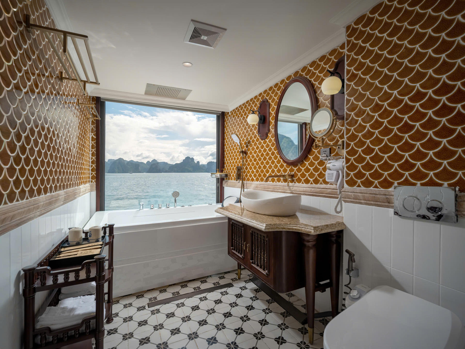 L'Amour 2D1N Cruise: Ha Long Bay with Sung Sot & Ti Top - Thumbnail 5