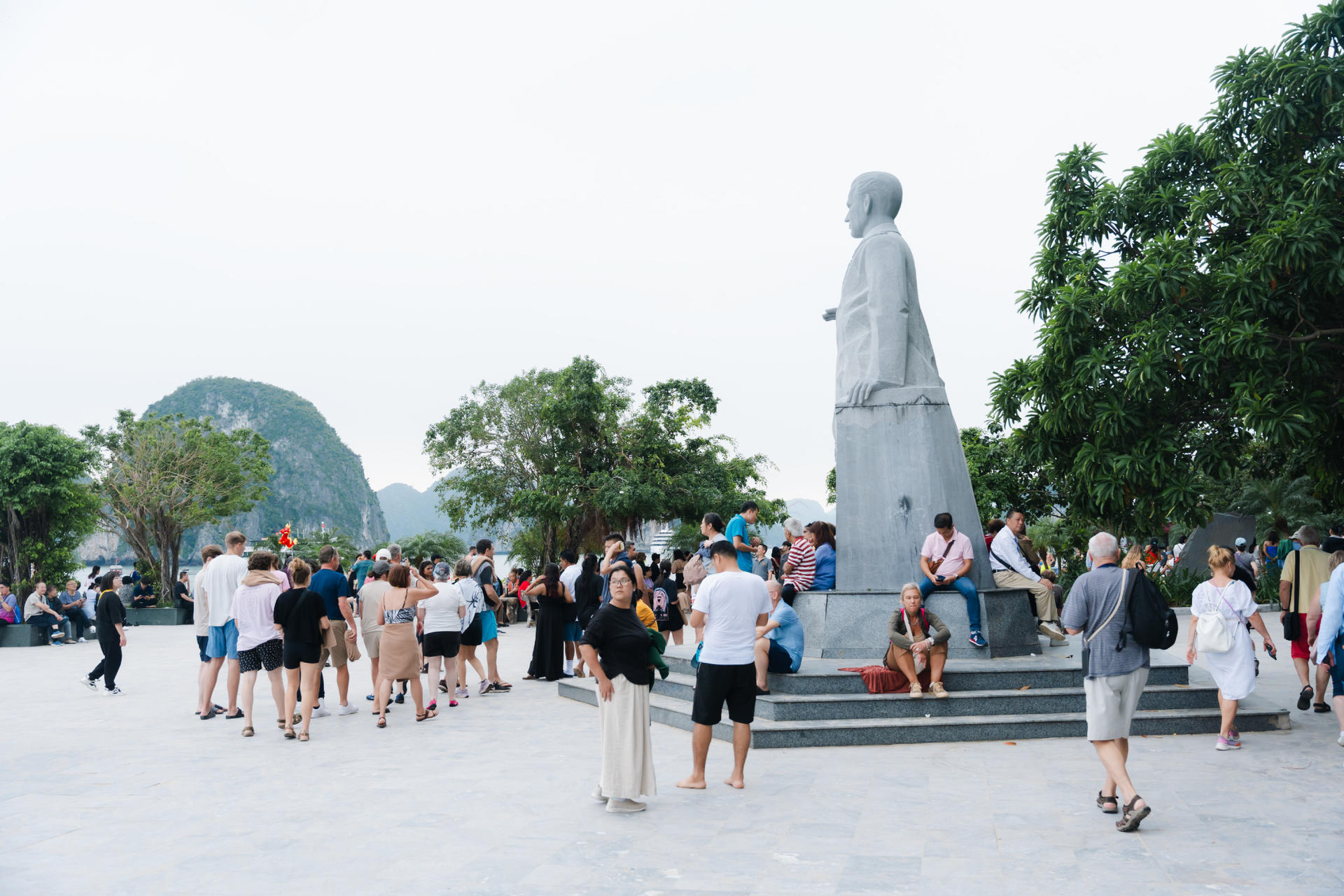 Freedom Cruise 2D1N: Ha Long Bay with Sung Sot & Ti Top - Thumbnail 19