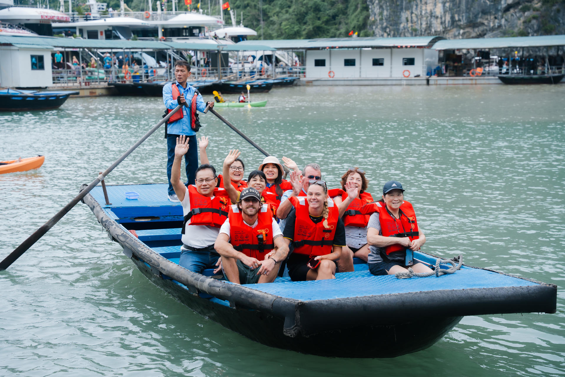 Du Yen 2D1N Luxury Cruise: Ha Long Bay with Sung Sot & Ti Top - Thumbnail 16