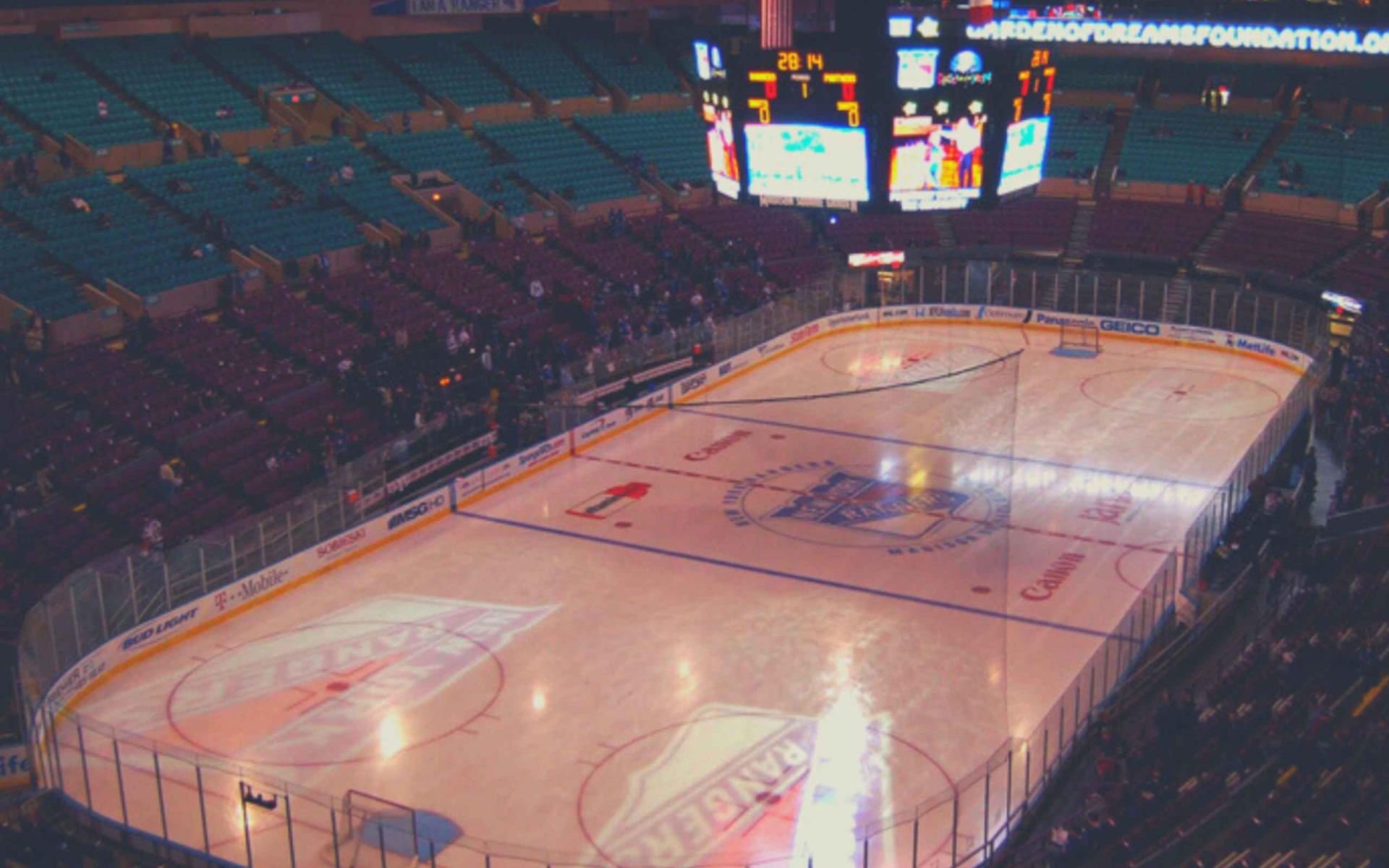 New York Rangers Ice Hockey Game at Madison Square Garden - Thumbnail 9