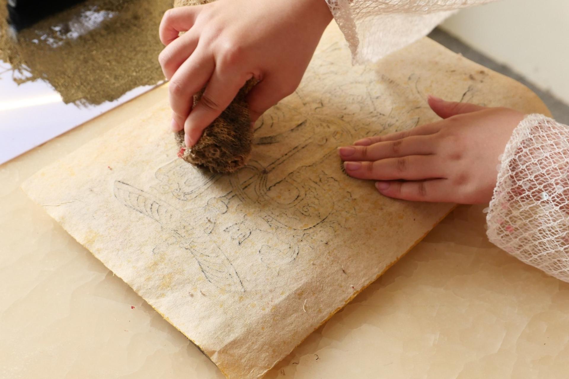 200-Year Folk Art Workshop: Craft Your Heritage Souvenir in Hanoi - Thumbnail 11