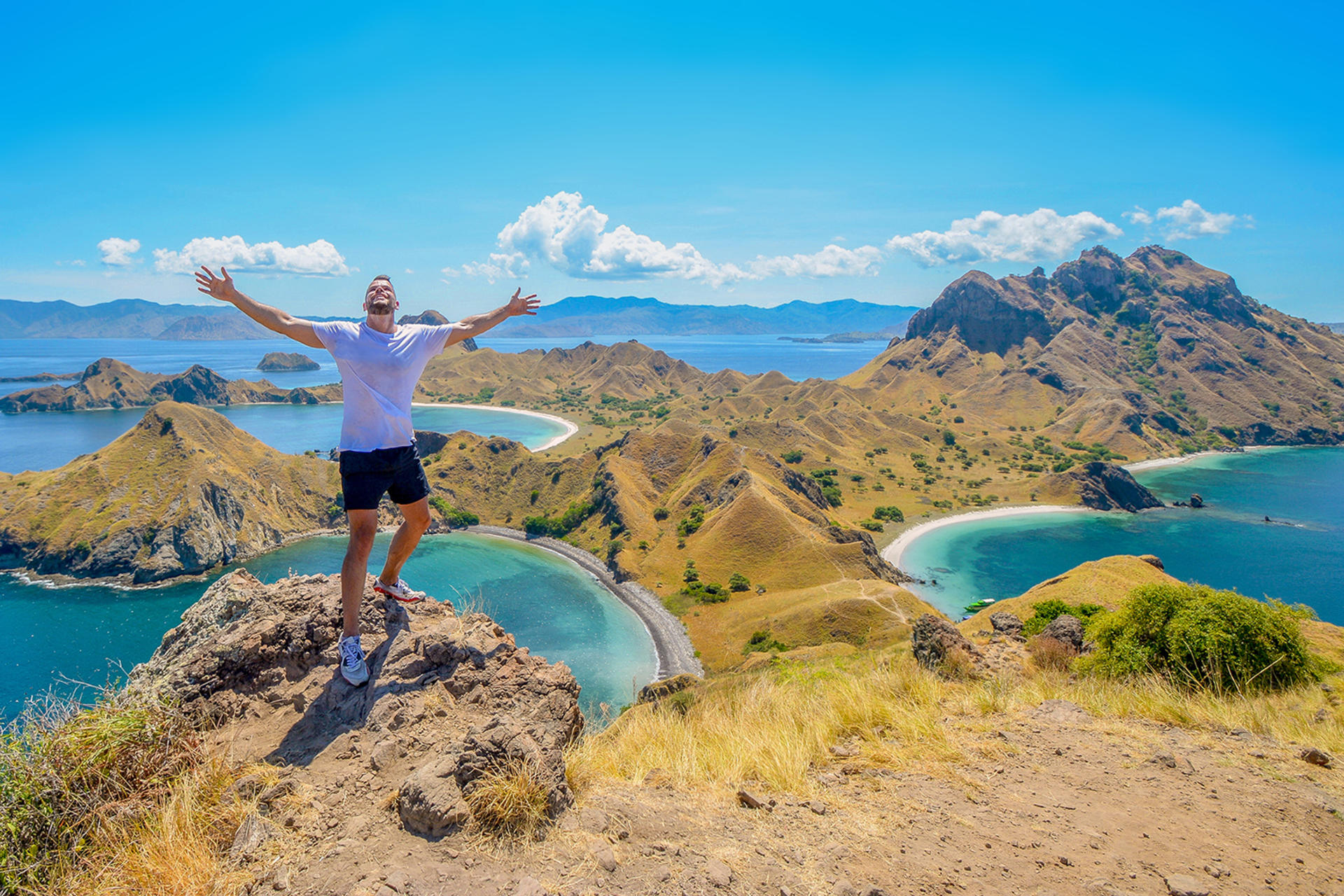Labuan Bajo Padar & Kanawa Islands Full-Day Island Hopping Tour - Thumbnail 5