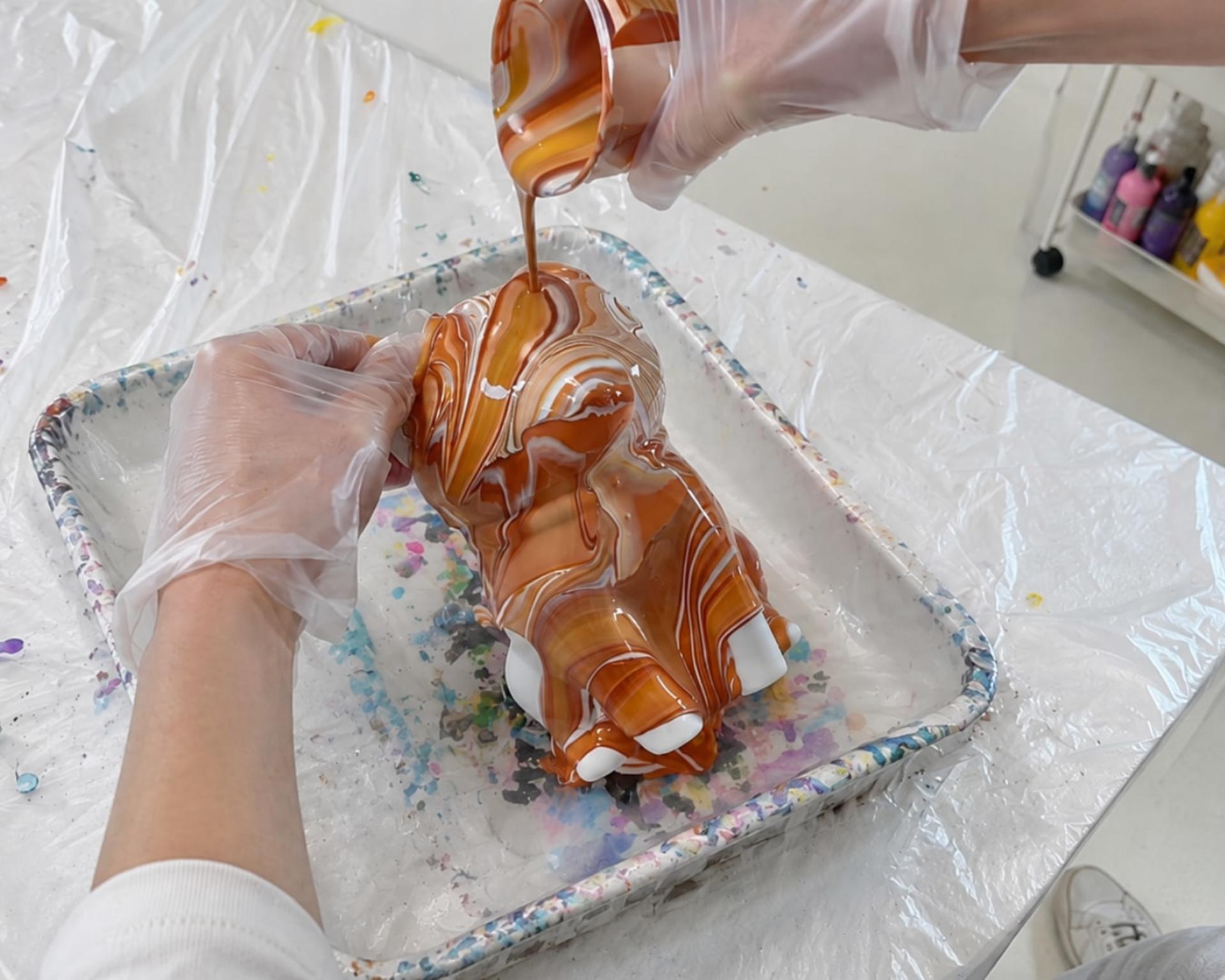 Shibuya Exclusive: Paint Your Own Hachiko or Animal Figurine - Thumbnail 4