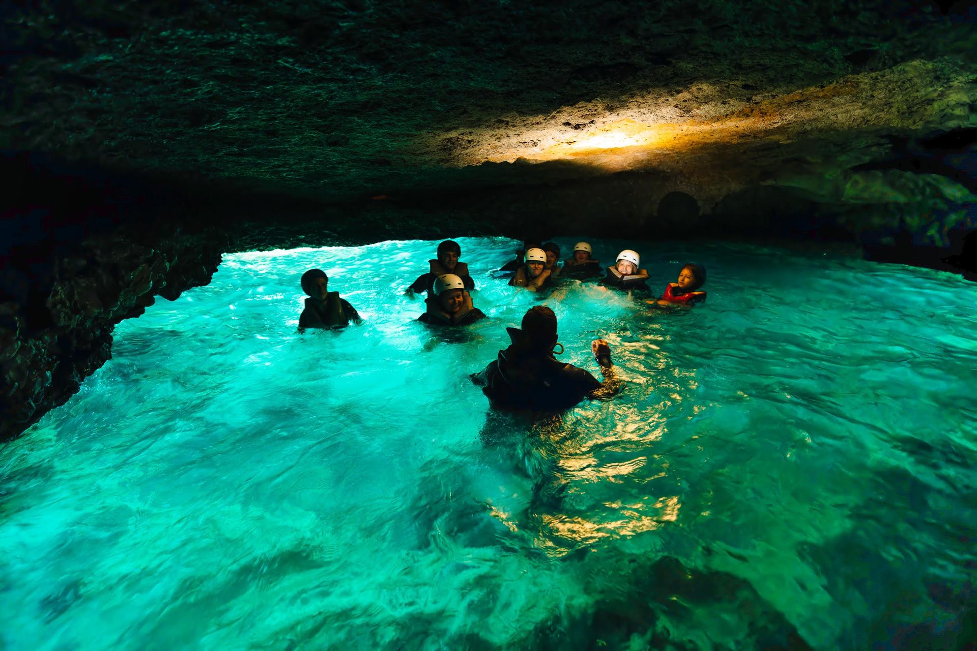 The Challenge Mallorca: Kayak, Sea Cave, Snorkel & Cliff Jump - Thumbnail 2