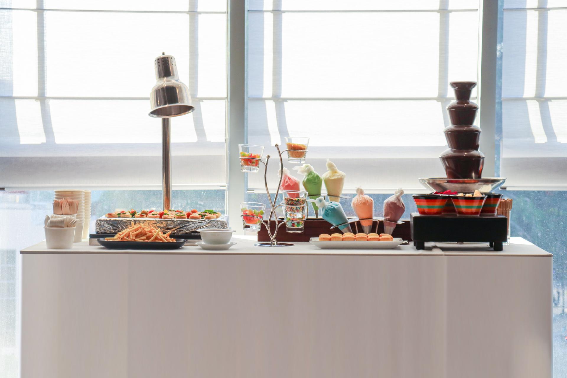 Seafood Sunday Brunch At Novotel Saigon Centre - Food Exchange - Thumbnail 49