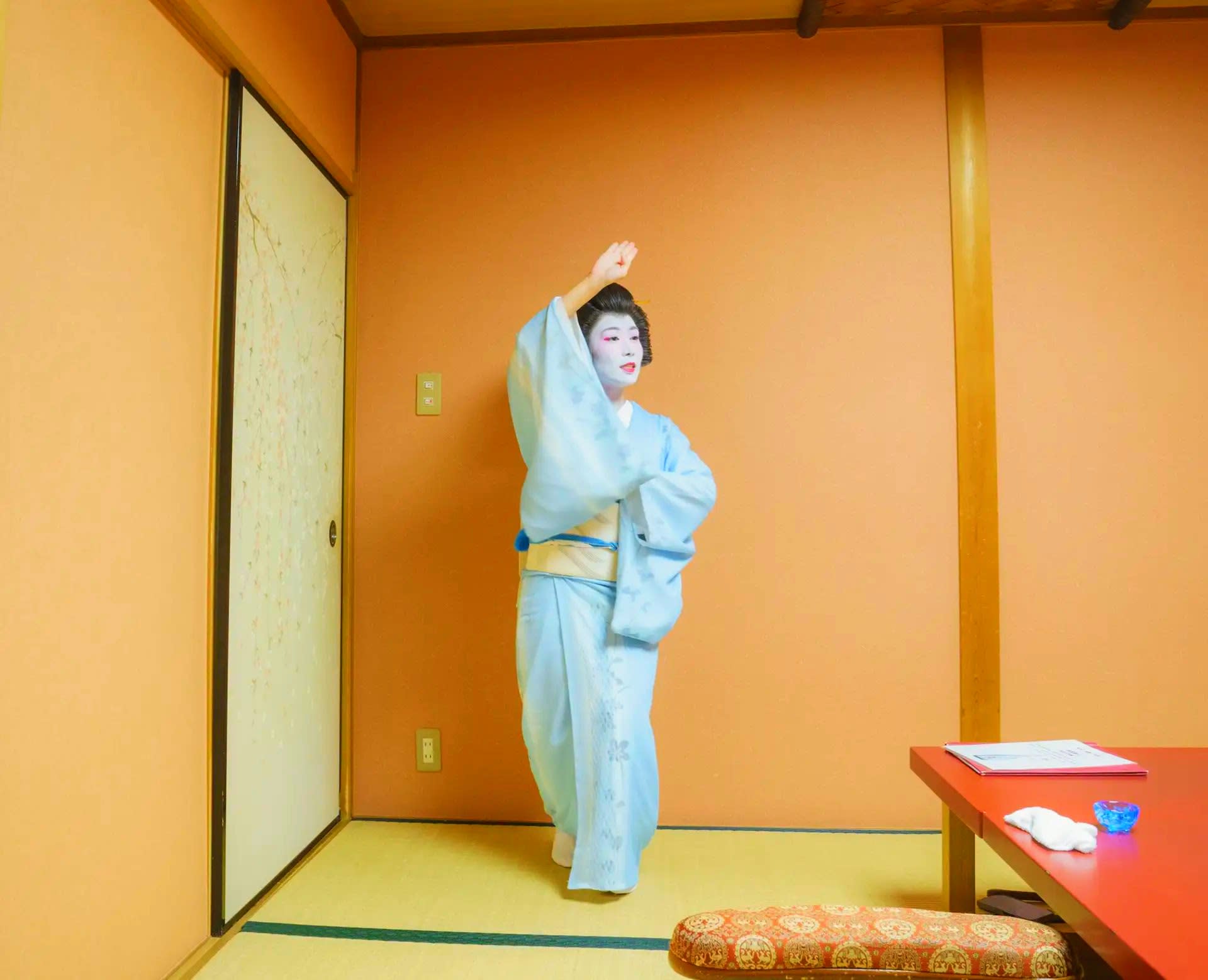 Tokyo: Private dinner with Geisha at a Member's only Ryotei - Thumbnail 2