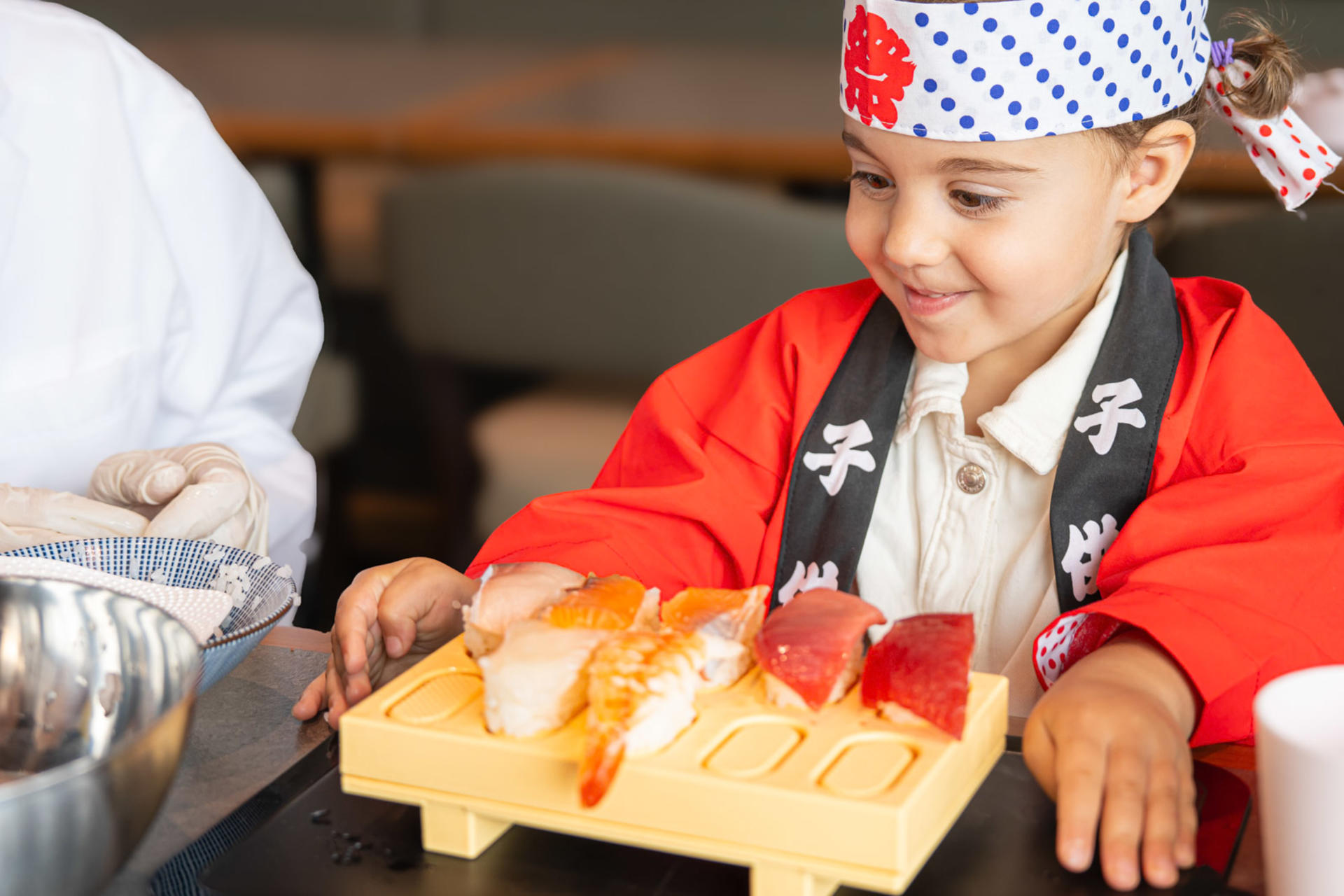 Tokyo: Sushi Making Experience with Ingredients Directly from Tokyo Dome City Market - Thumbnail 5