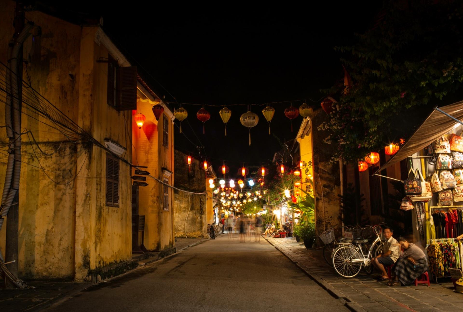 From Da Nang: Linh Ung Pagoda, Marble Mountains & Hoi An Day Tour - Thumbnail 10