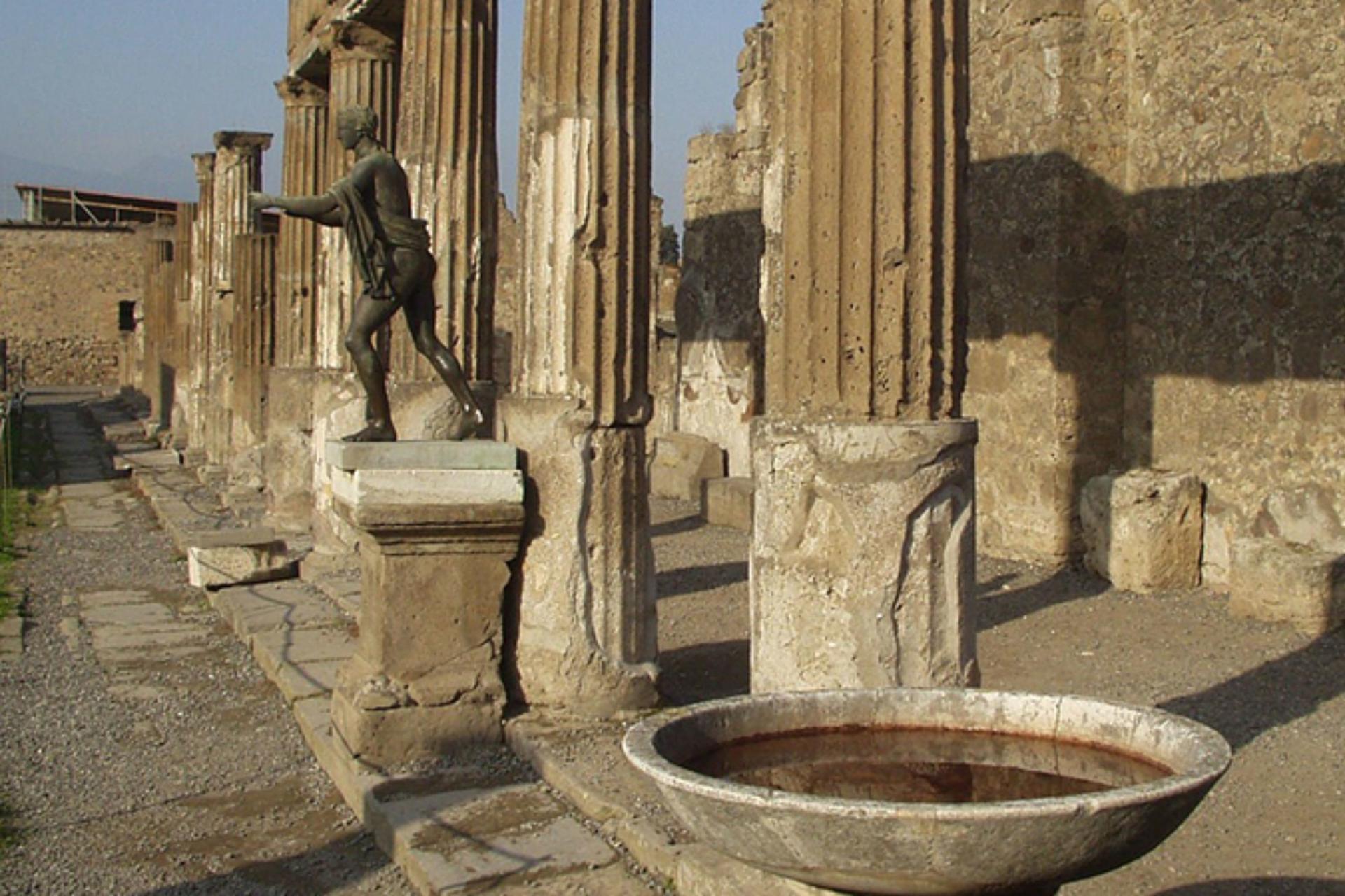 Naples and Pompeii Day Tour from Rome - Thumbnail 2