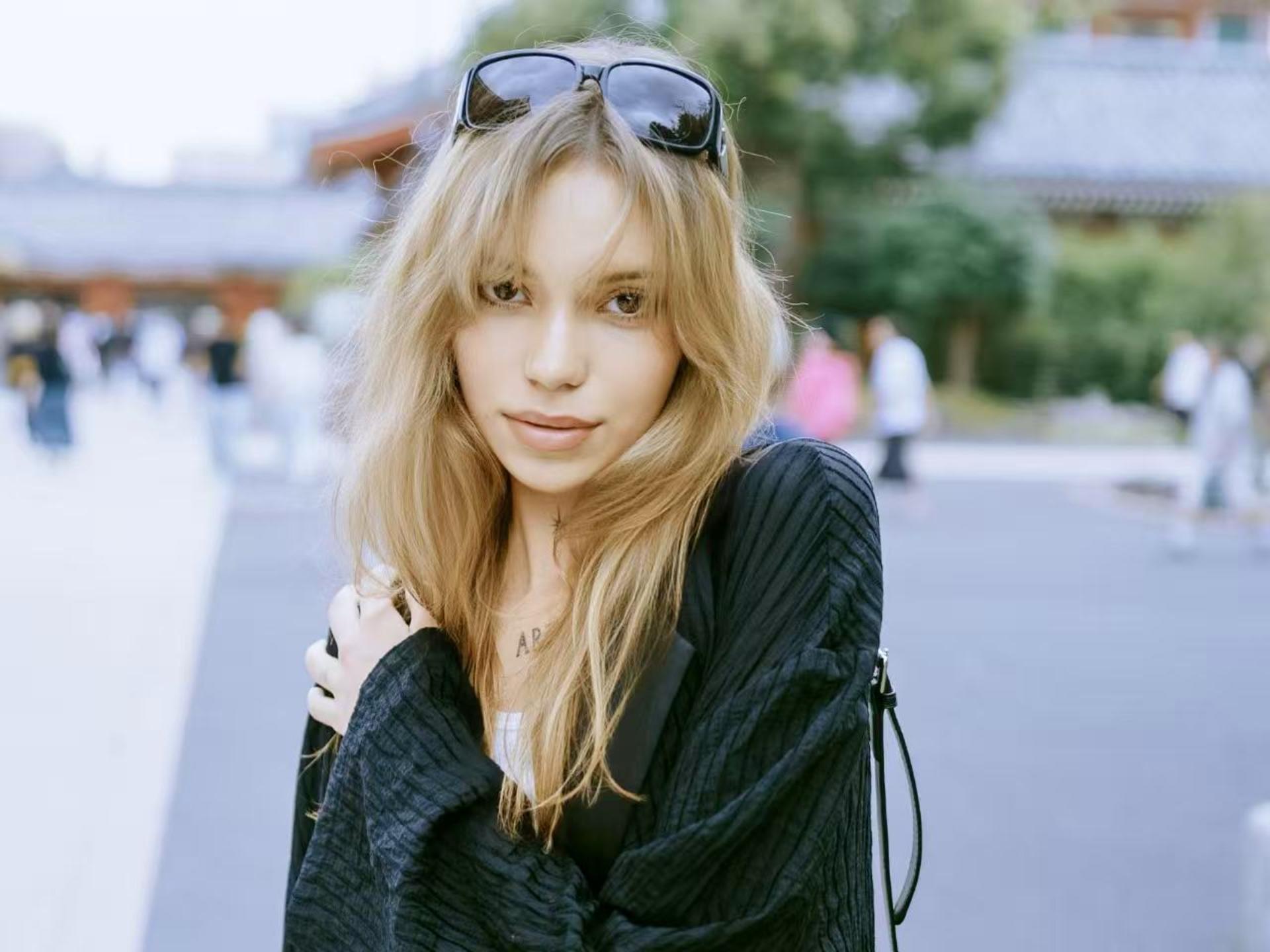 Tokyo: Asakusa Private Photoshoot Experience - Thumbnail 14