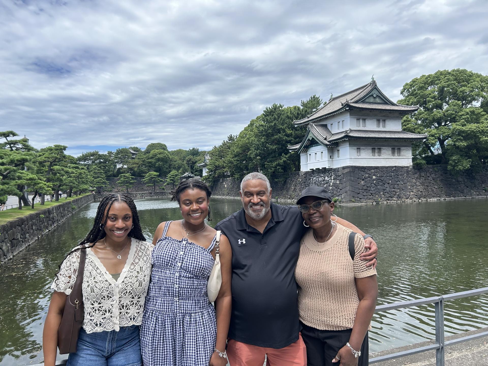Tokyo Private Walking Tour of the Imperial Palace East Gardens - Image 1